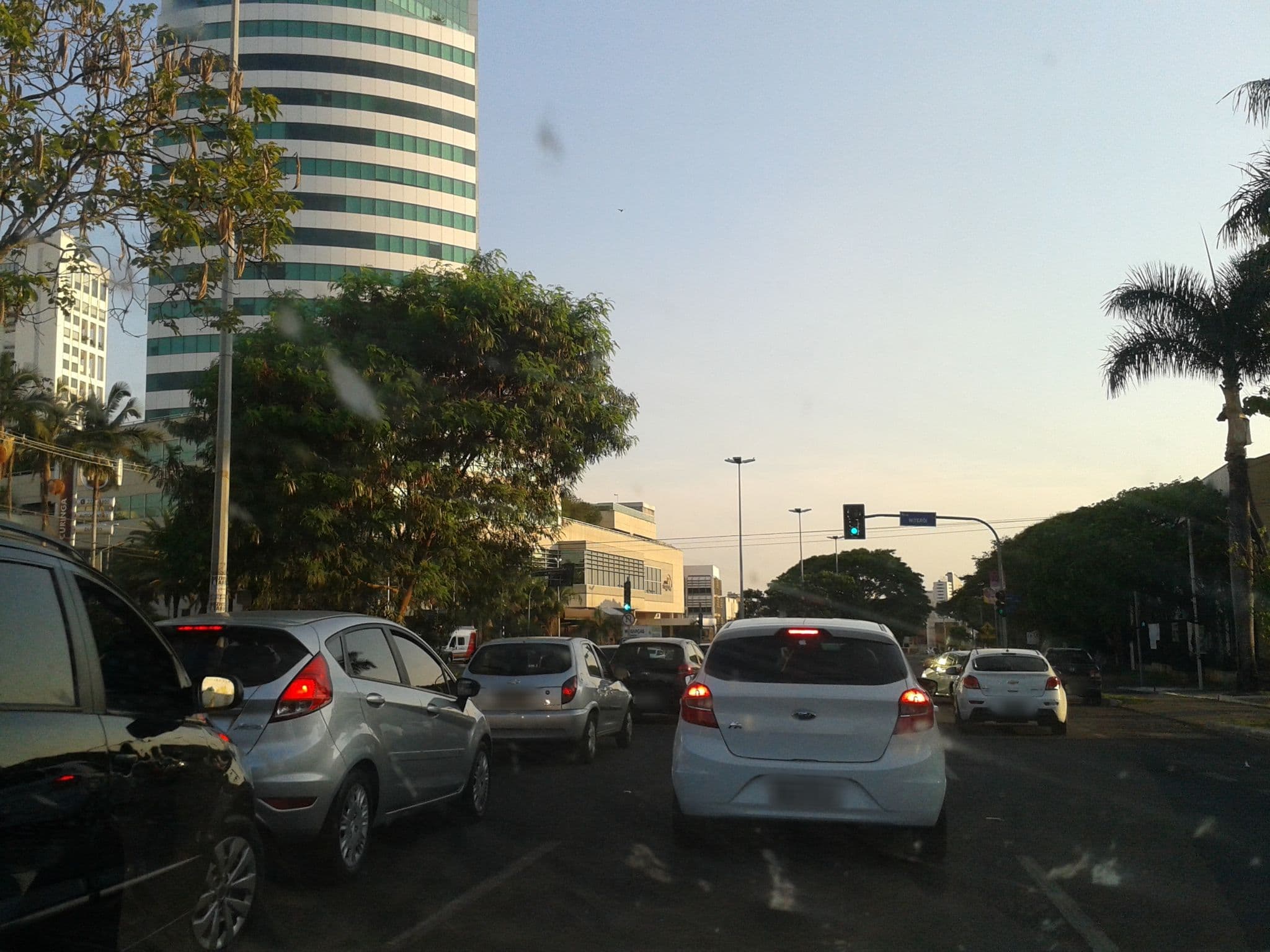 Street view near Guama Sul Hoteleira, Uberlândia — © marcos_medeiros (CC BY-SA · Mapillary)