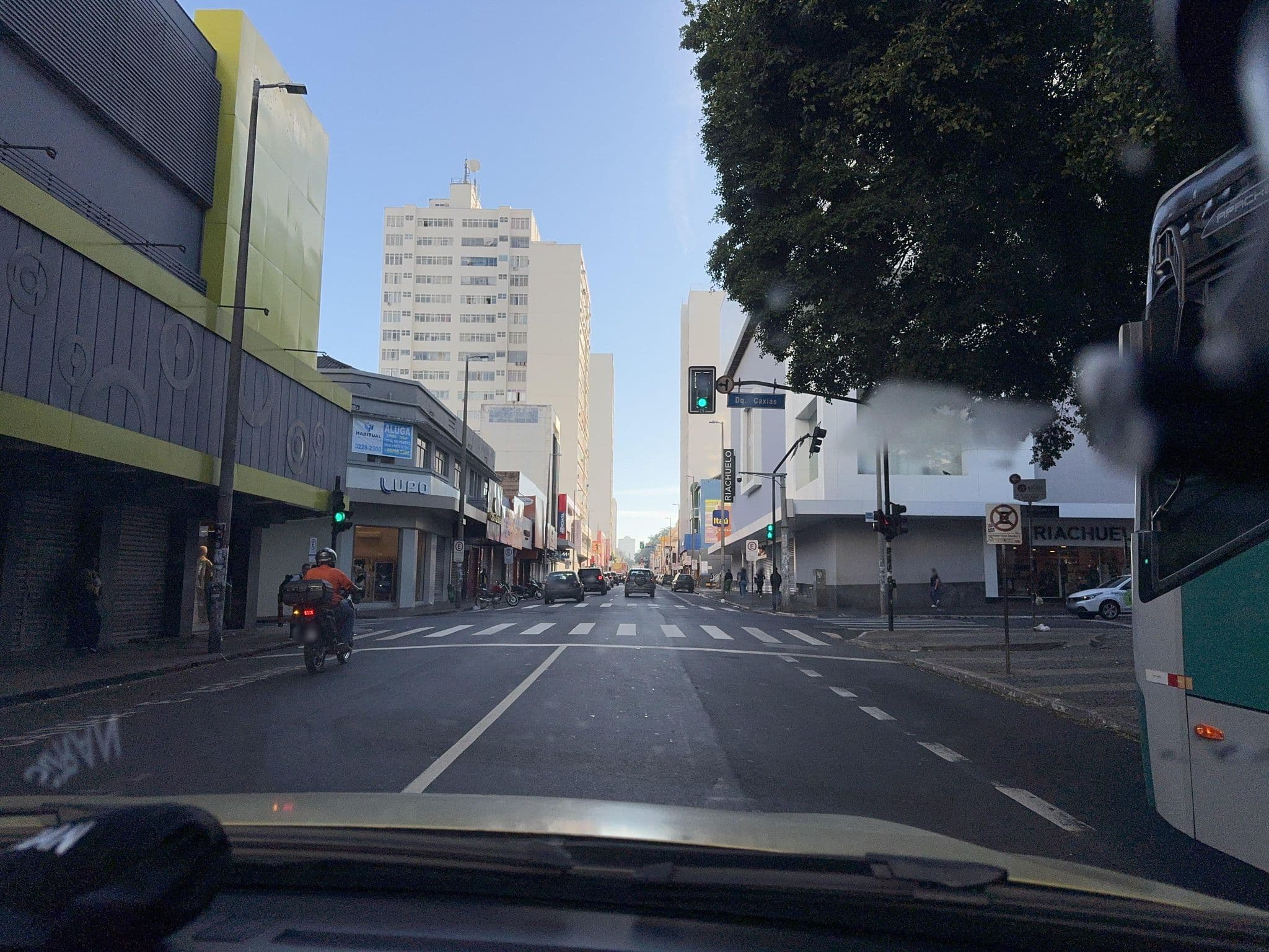 Street view near B&B Hotels, Uberlândia — © Resyalk (CC BY-SA · Mapillary)