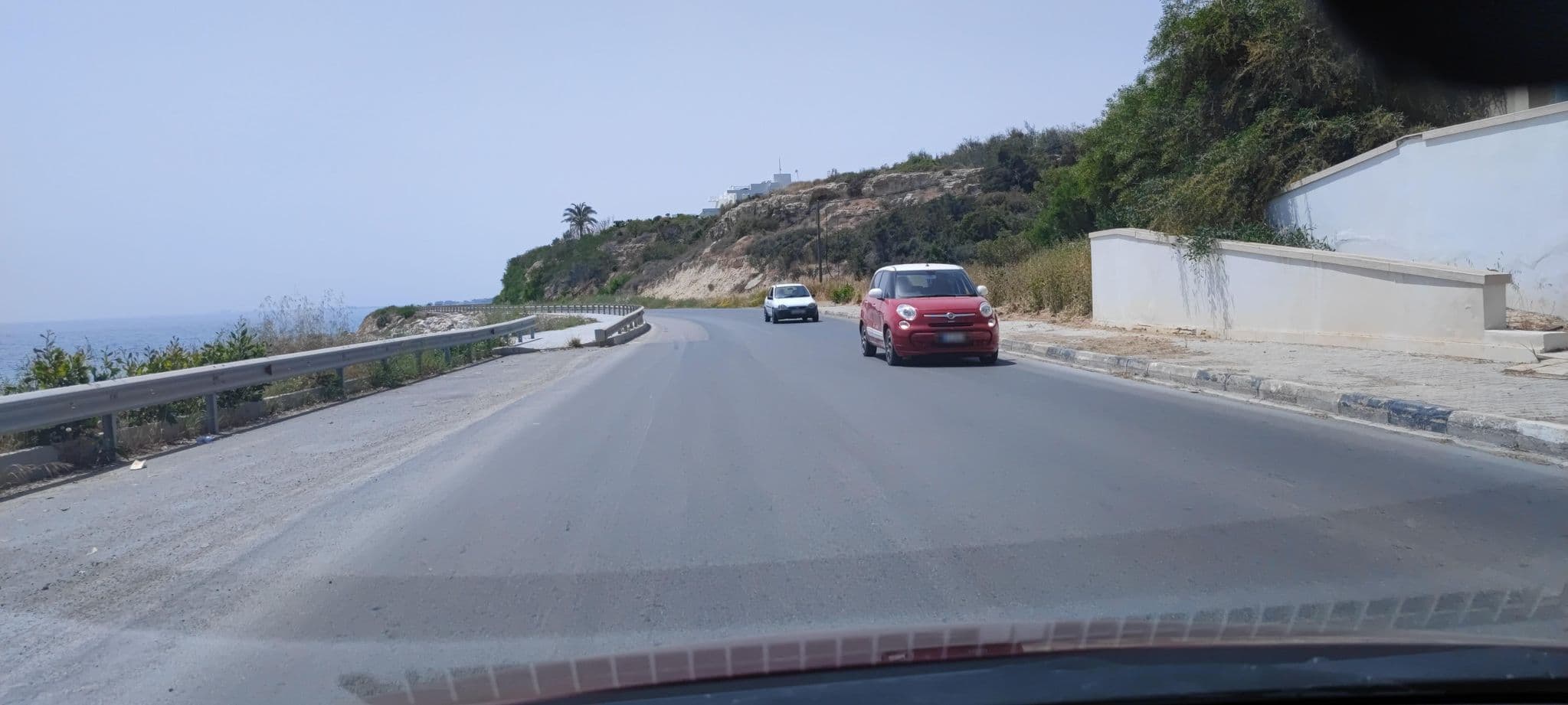 Street view near Bogaz Beach Hotel, Tríkomo — © WhanTwo (CC BY-SA · Mapillary)