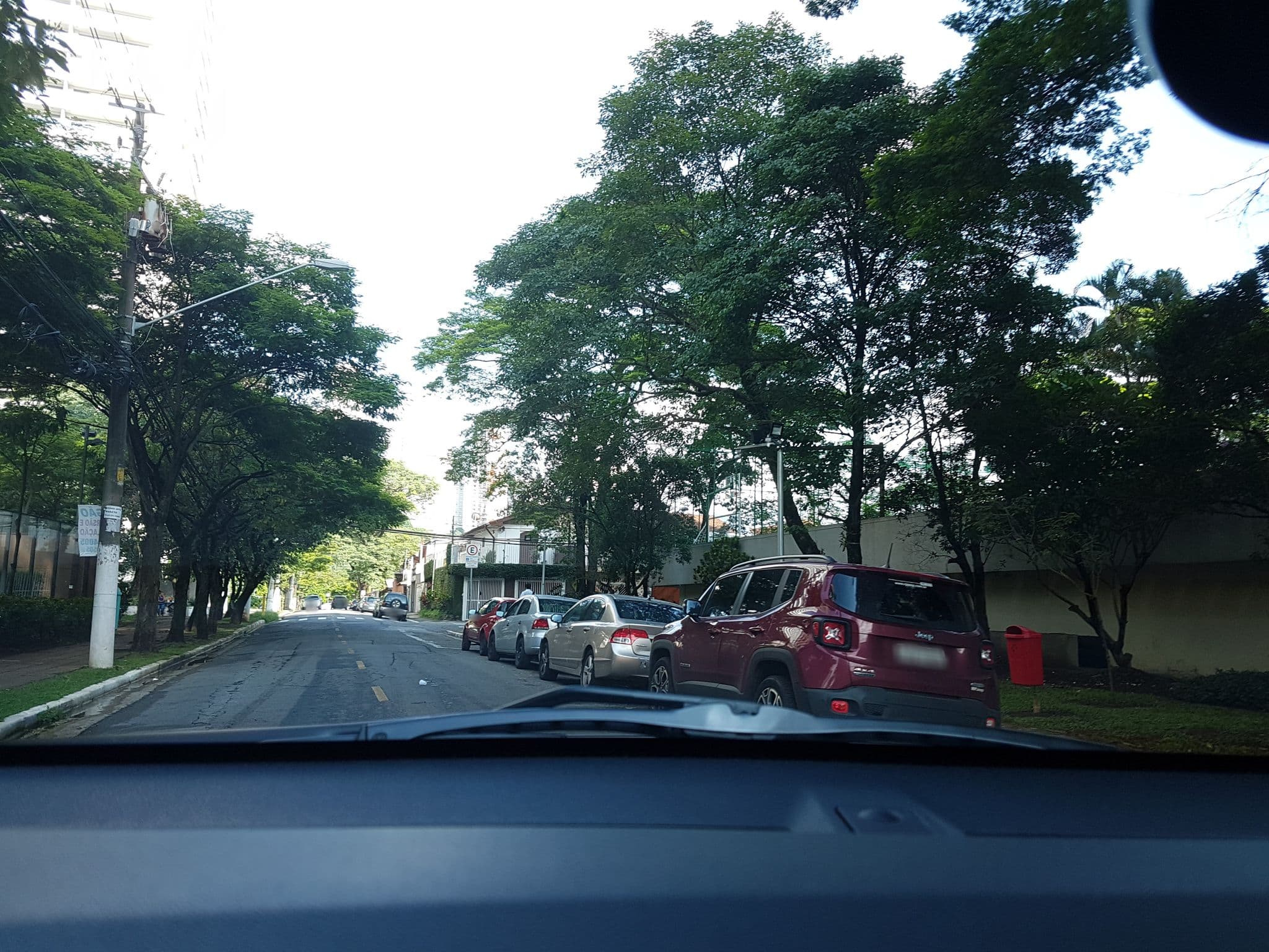 Street view near Piscina, Vila Andrade — © viniciuscsf (CC BY-SA · Mapillary)