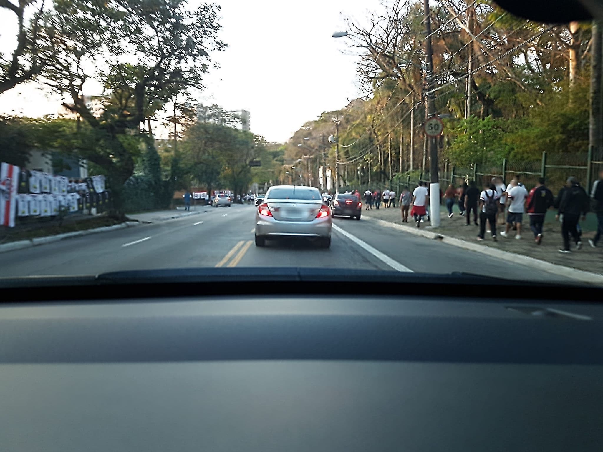 Street view near Colonial Hostel, Morumbi — © viniciuscsf (CC BY-SA · Mapillary)