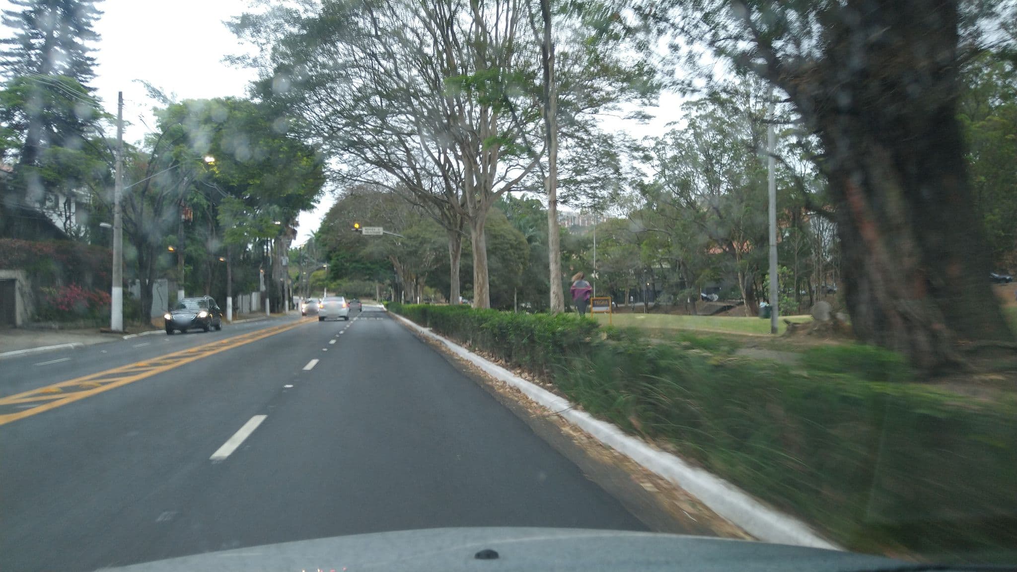 Street view near Hotel Hilton São Paulo Morumbi, Morumbi — © quionzo (CC BY-SA · Mapillary)