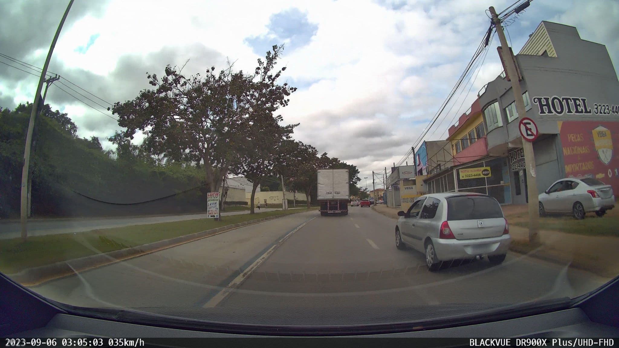 Street view near Hotel Aliança, Sorocaba — © Logan_McGovern (CC BY-SA · Mapillary)