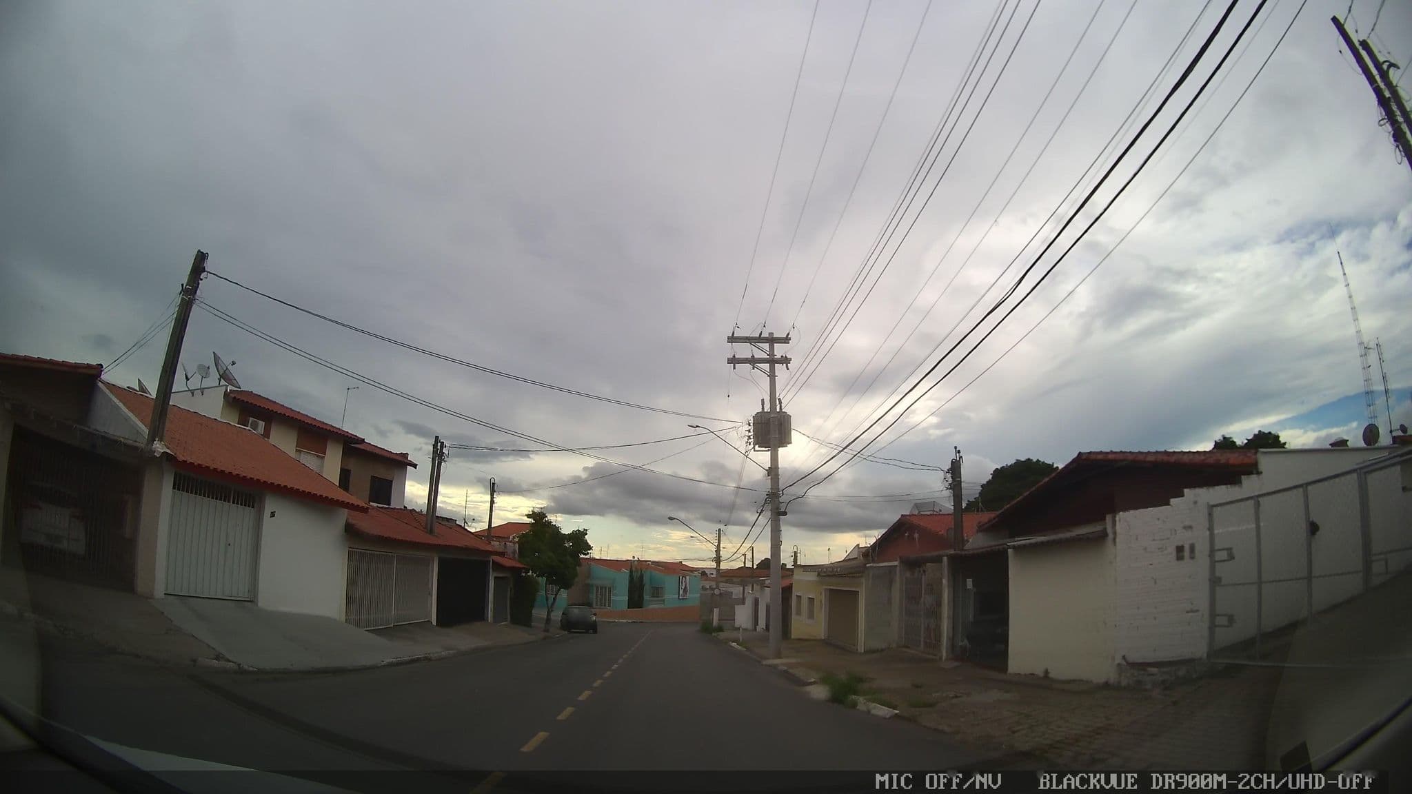 Street view near Renaissance Sao Paulo, Itu — © marciosampaio (CC BY-SA · Mapillary)
