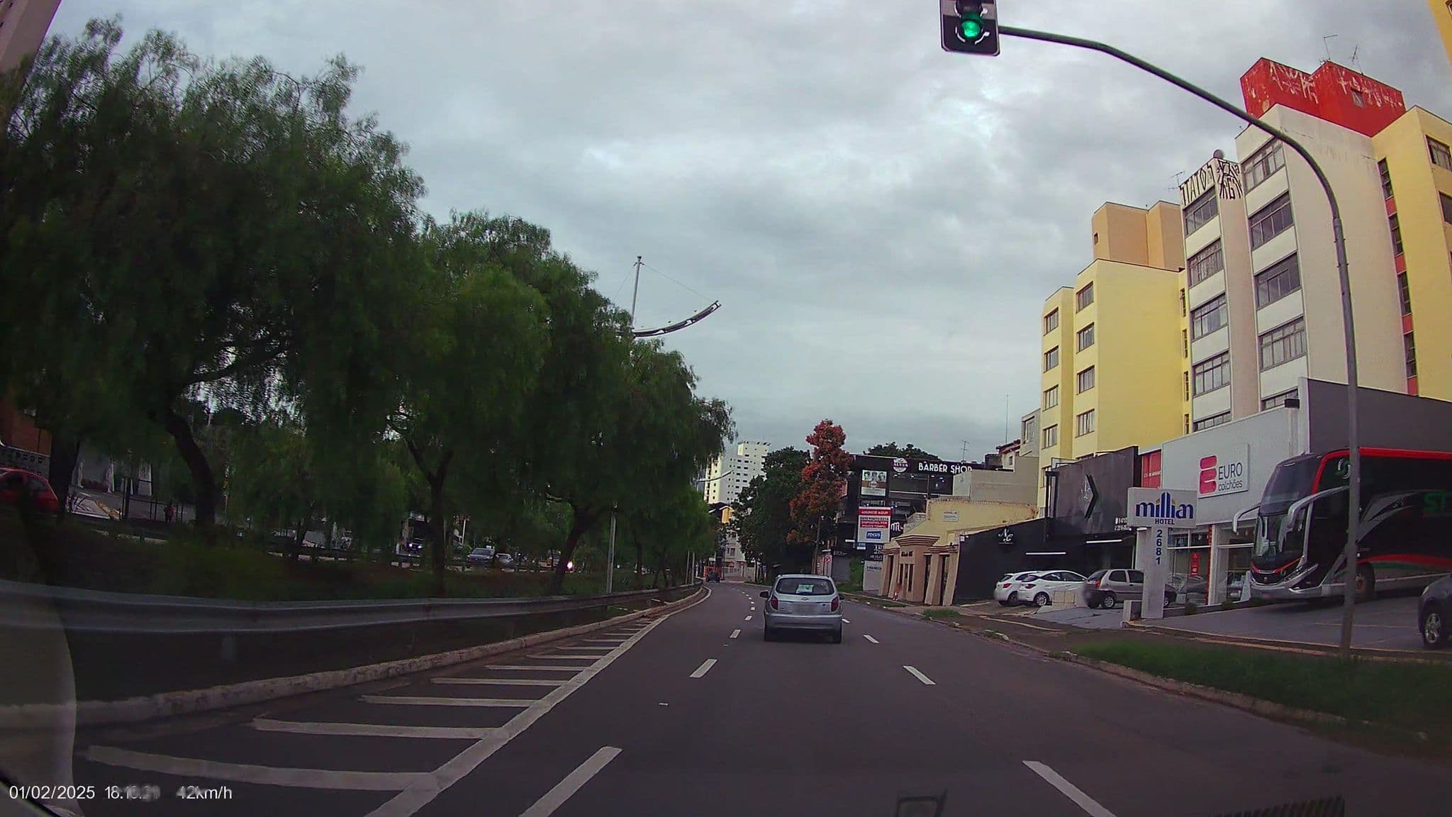 Street view near Millian Hotel, Jundiaí — © WoL4p7oR (CC BY-SA · Mapillary)