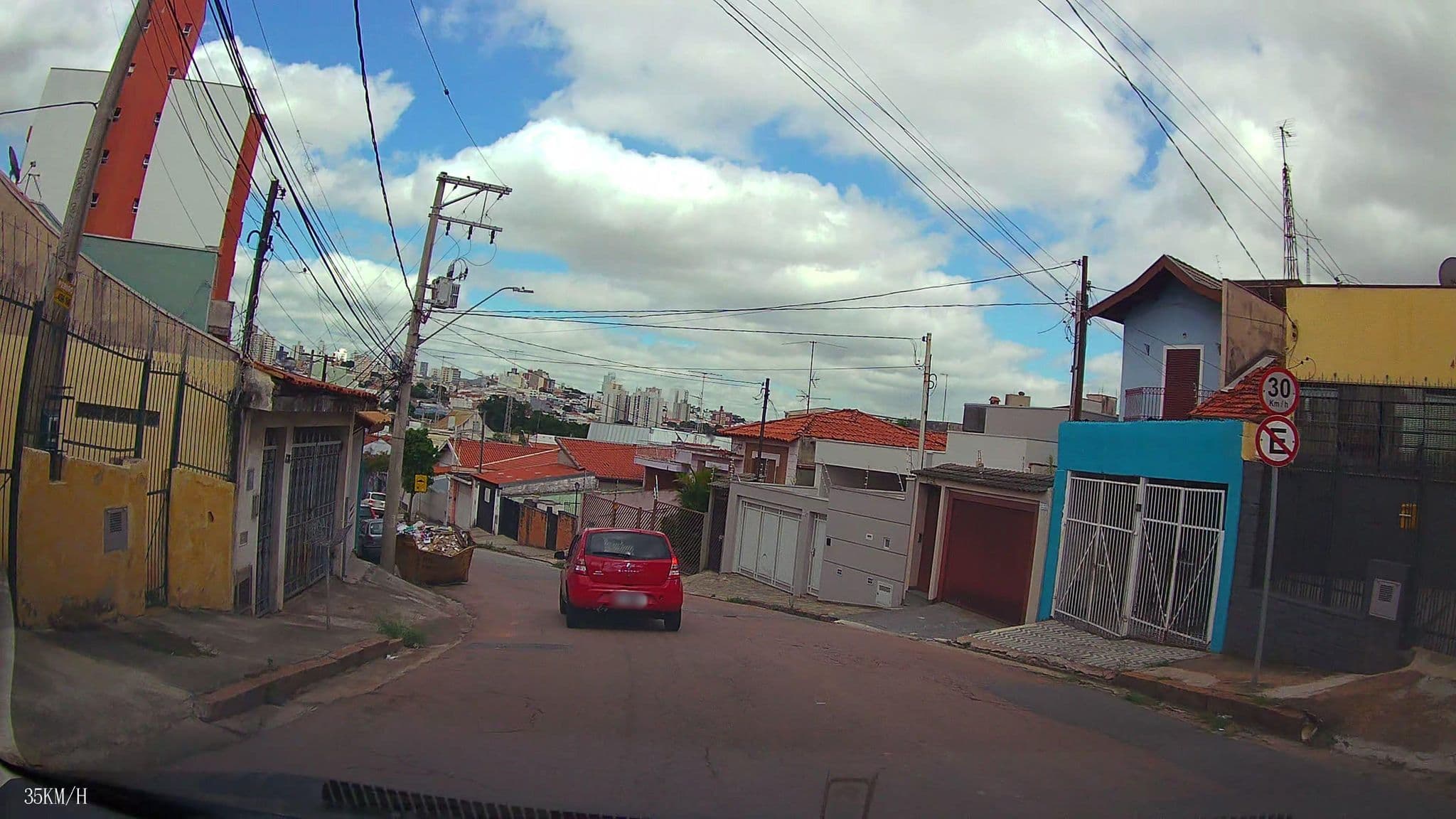 Street view near Excalibur, Jundiaí — © WoL4p7oR (CC BY-SA · Mapillary)