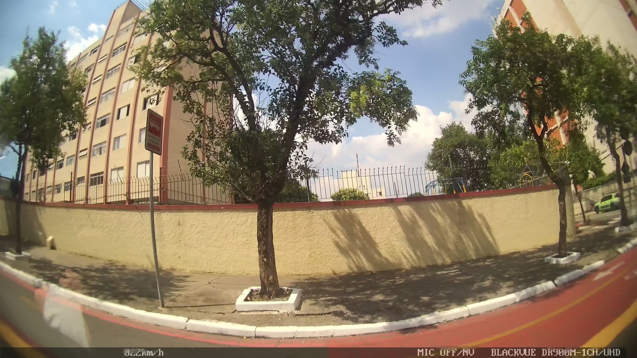 Street view near Quality Ilha Bela, Jaguare — © kaart_2 (CC BY-SA · Mapillary)