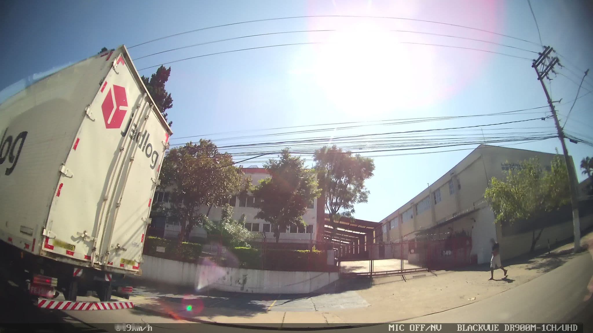 Street view near Estilo vip motel, Sao Domingos — © kaart_2 (CC BY-SA · Mapillary)