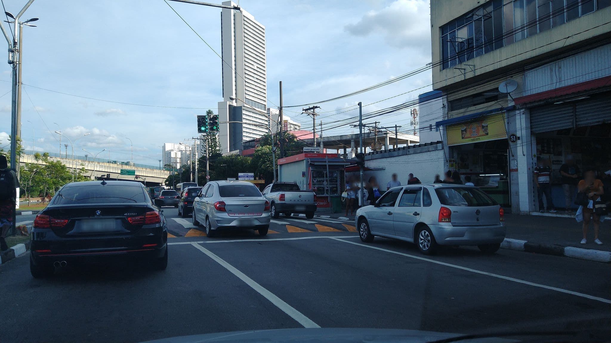 Street view near Hotel Charmy, Osasco — © quionzo (CC BY-SA · Mapillary)