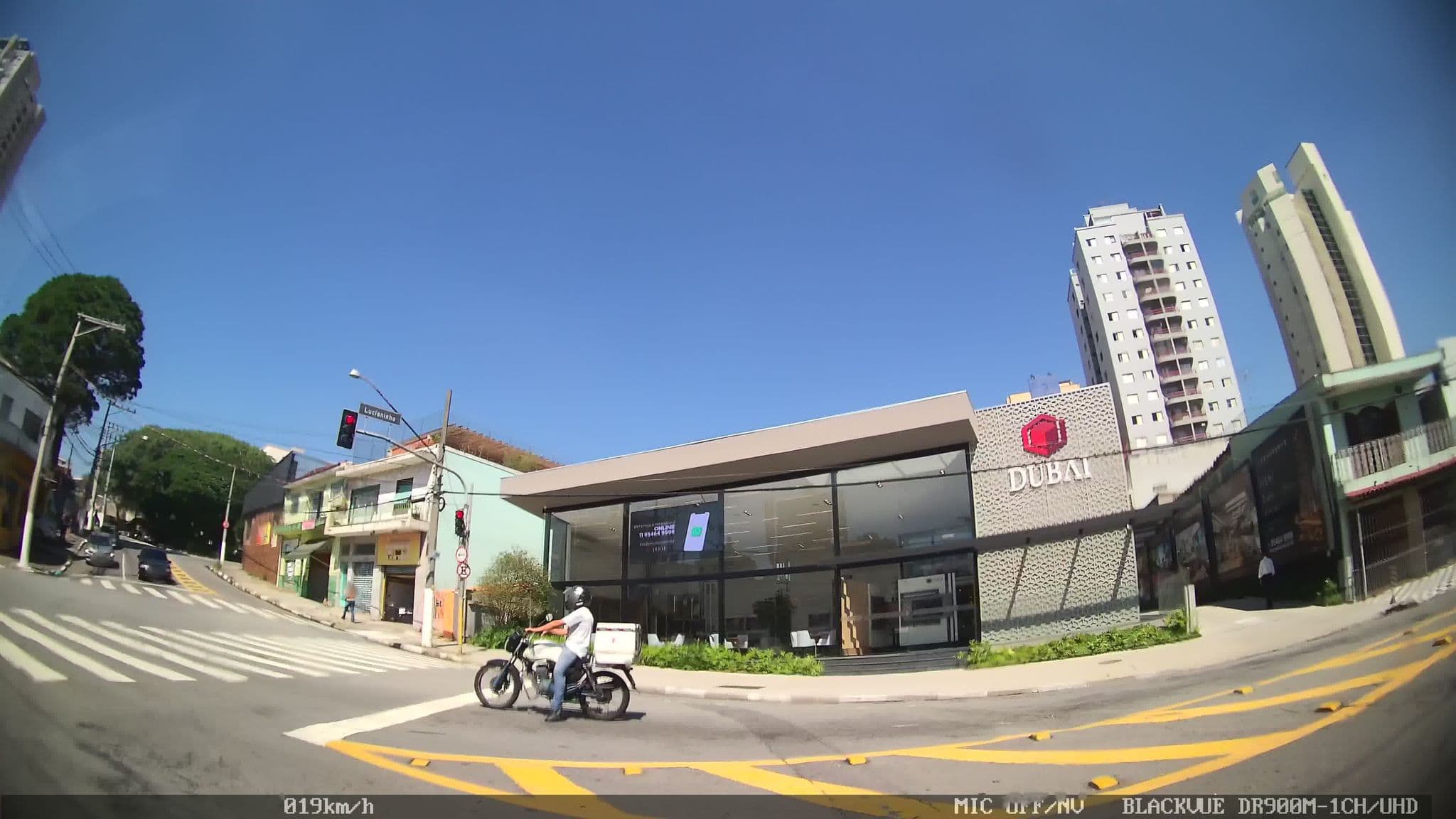 Street view near Ramada Hotel & Suites by Wyndham Osasco, Osasco — © kaart_2 (CC BY-SA · Mapillary)