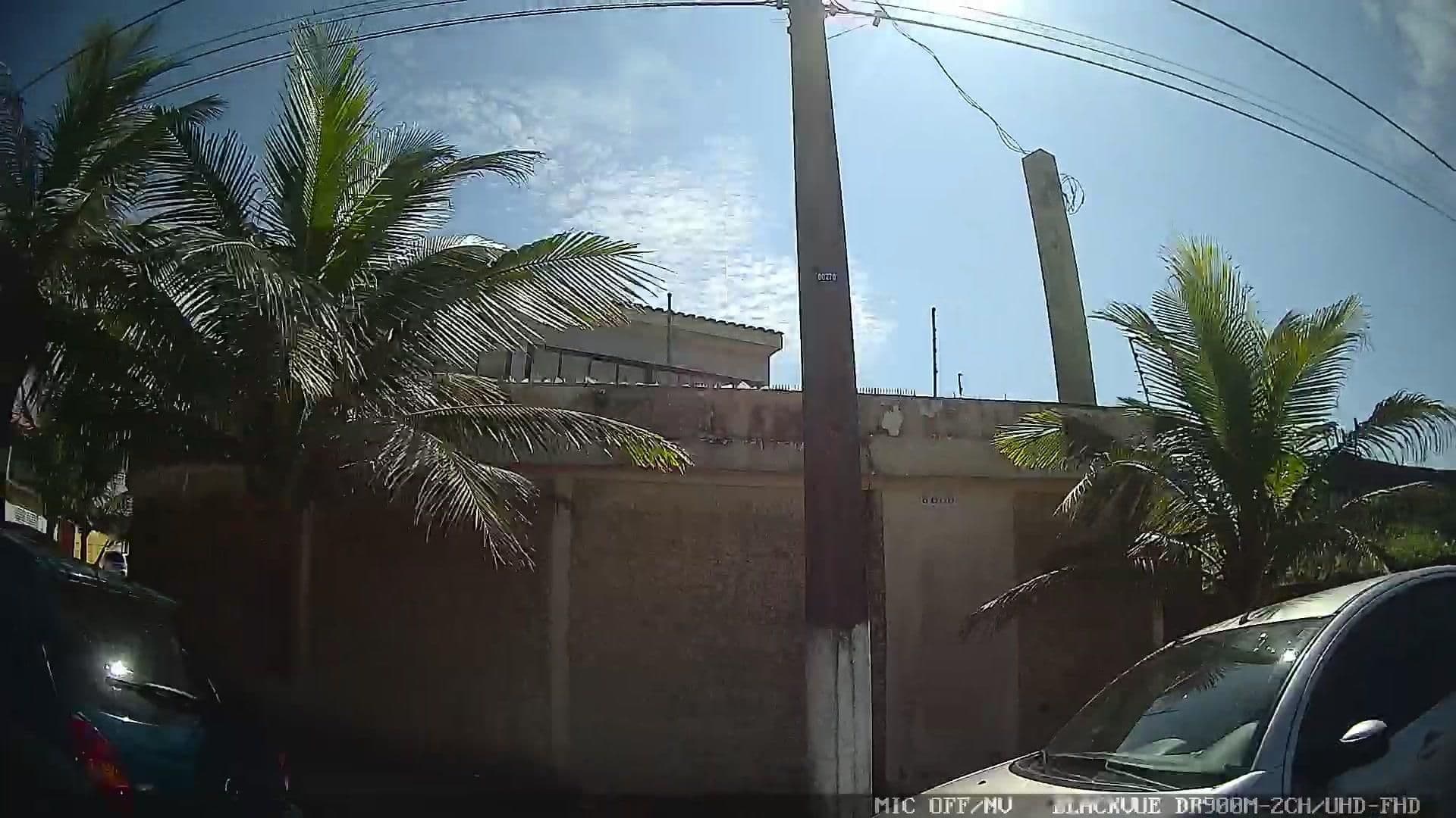 Street view near Hotel Basílio, Mongaguá — © yaf1 (CC BY-SA · Mapillary)