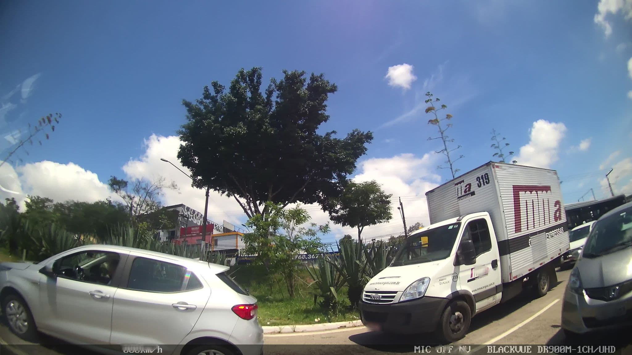 Street view near Hotel Cowboy., Cidade Dutra — © kaart_2 (CC BY-SA · Mapillary)