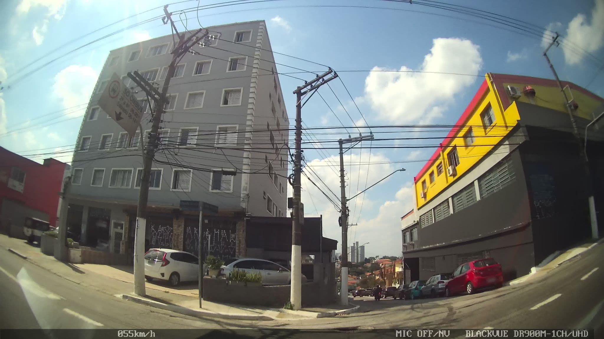 Street view near Hotel Metrosul, Jabaquara — © kaart_2 (CC BY-SA · Mapillary)
