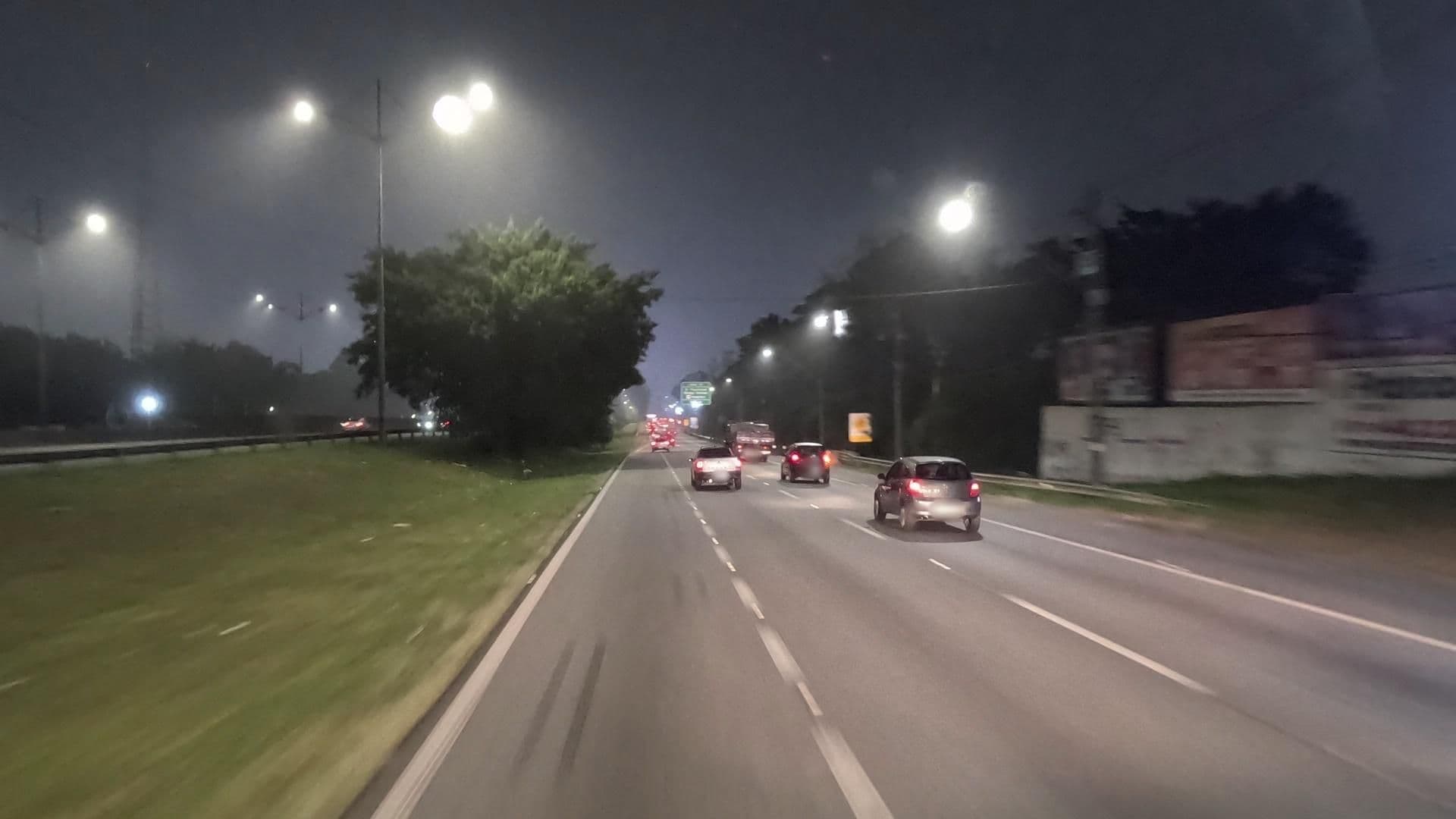 Street view near Pampas Hotel, São Bernardo do Campo — © bct (CC BY-SA · Mapillary)