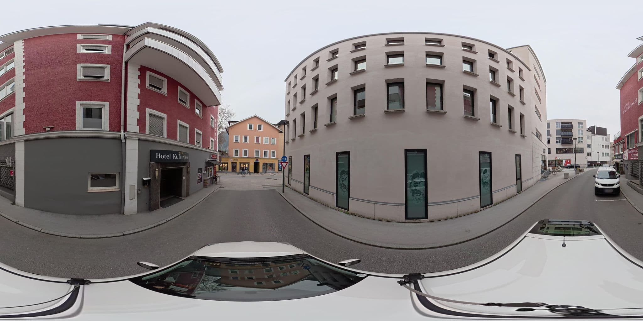 Street view near Kufsteiner Hof, Kufstein — © osmplus_org (CC BY-SA · Mapillary)