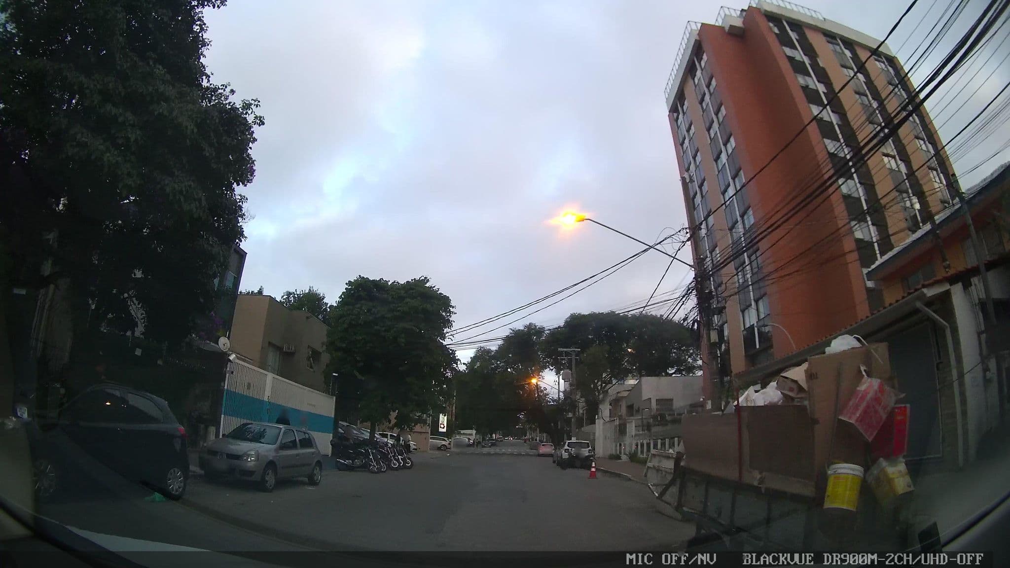 Street view near Hotel Campo Belo Plaza, Campo Belo — © marciosampaio (CC BY-SA · Mapillary)