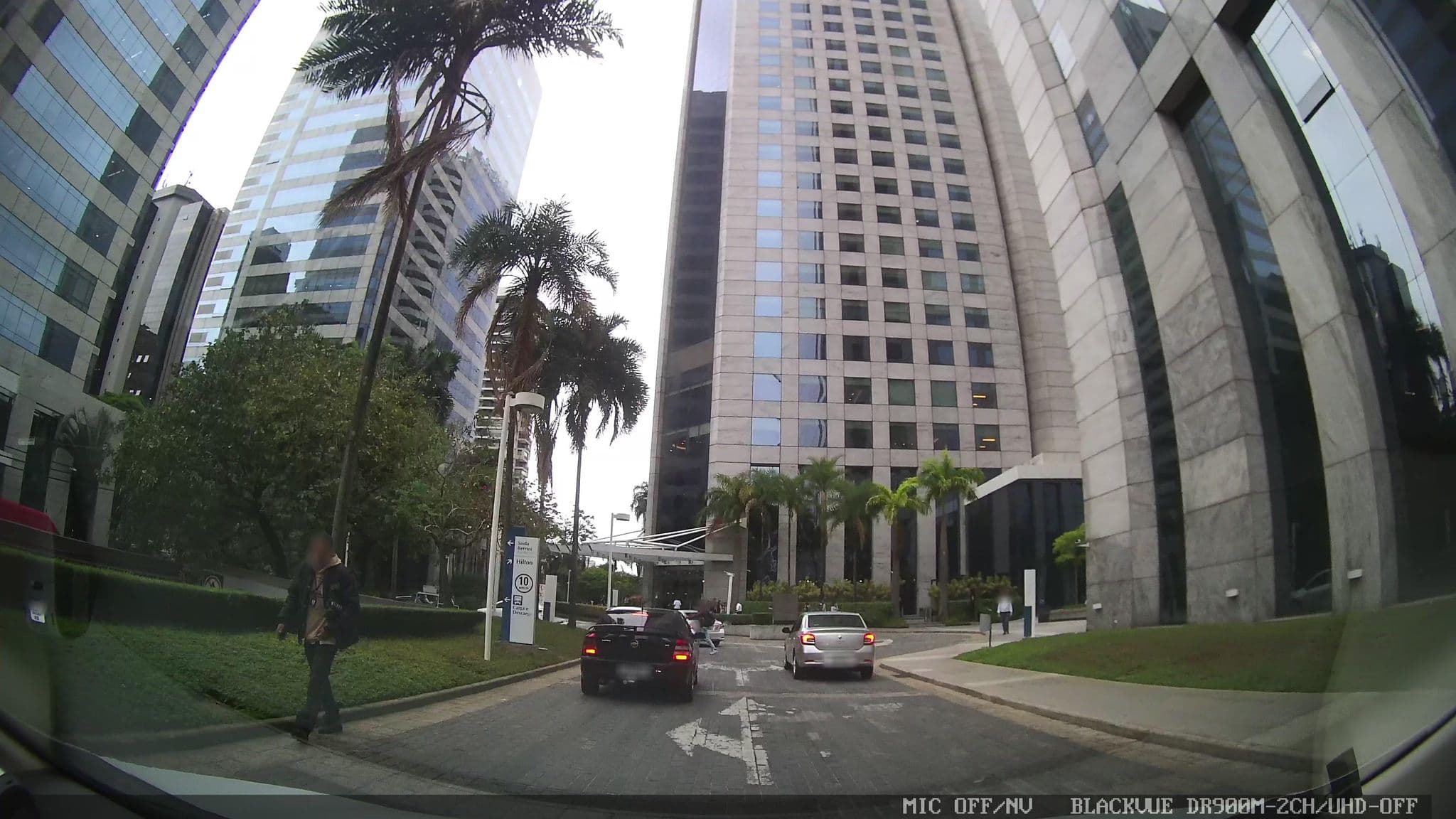 Street view near JW Marriott Rio de Janeiro, Morumbi — © marciosampaio (CC BY-SA · Mapillary)