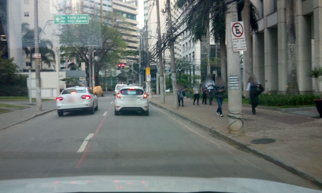 Street view near Estanconfor Villa Olimpia, Itaim Bibi — © thierrytelenav (CC BY-SA · Mapillary)