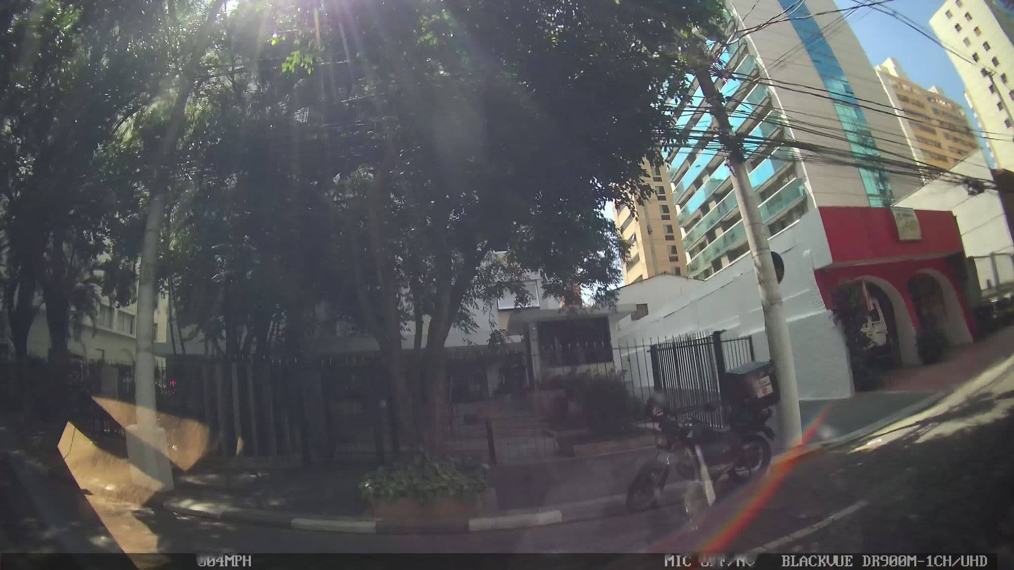 Street view near Etoile George V, Itaim Bibi — © kaart_4 (CC BY-SA · Mapillary)