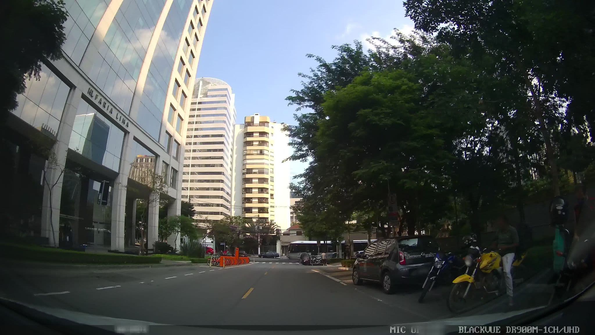 Street view near Meu Quarto No Blue Tree Premium, Itaim Bibi — © kaart_4 (CC BY-SA · Mapillary)