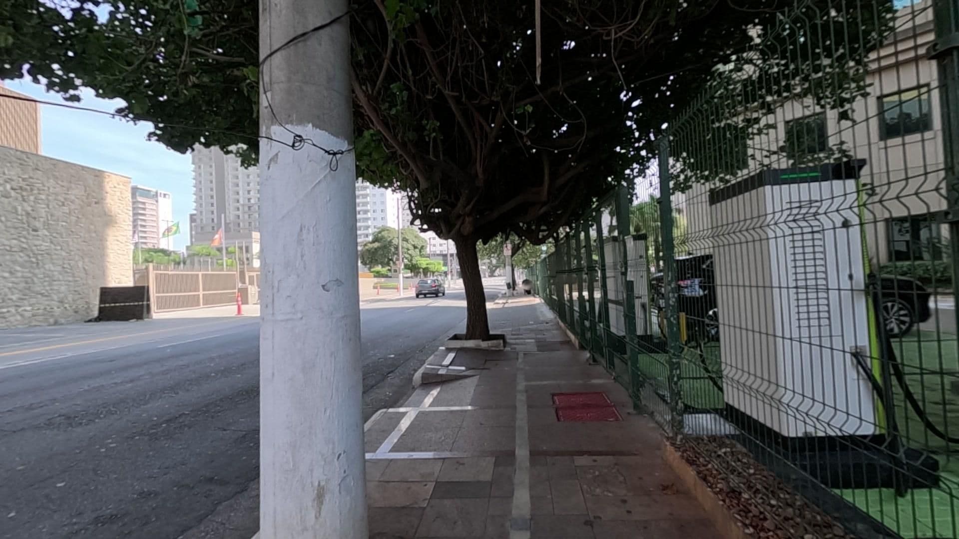 Street view near Whyndham Ibirapuera, Moema — © bct (CC BY-SA · Mapillary)