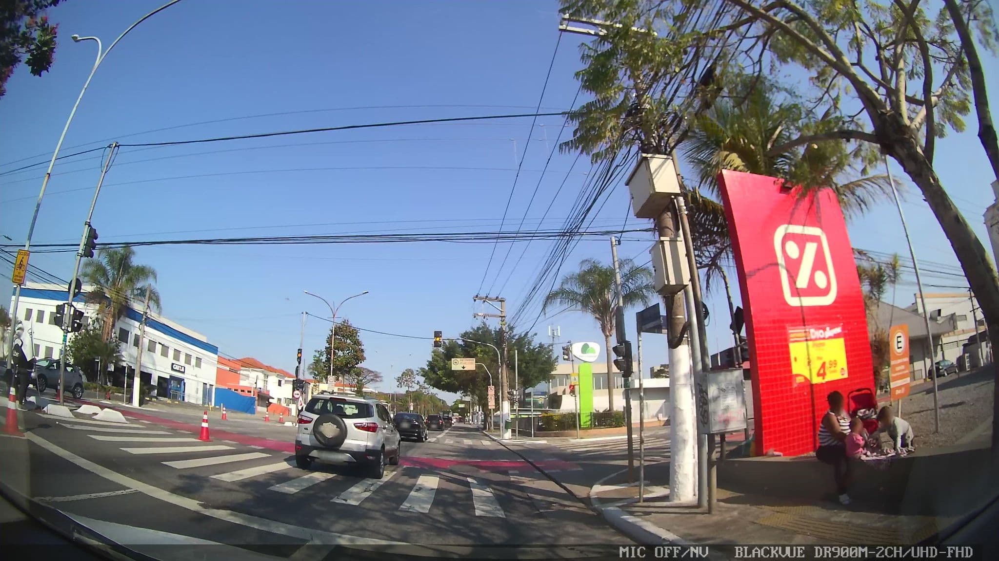 Street view near Drive-in Bolinha, Campo Belo — © yaf1 (CC BY-SA · Mapillary)