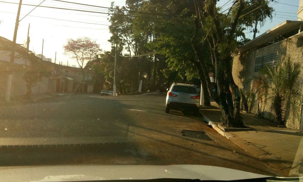 Street view near Viva Club Suites, Campo Belo — © thierrytelenav (CC BY-SA · Mapillary)