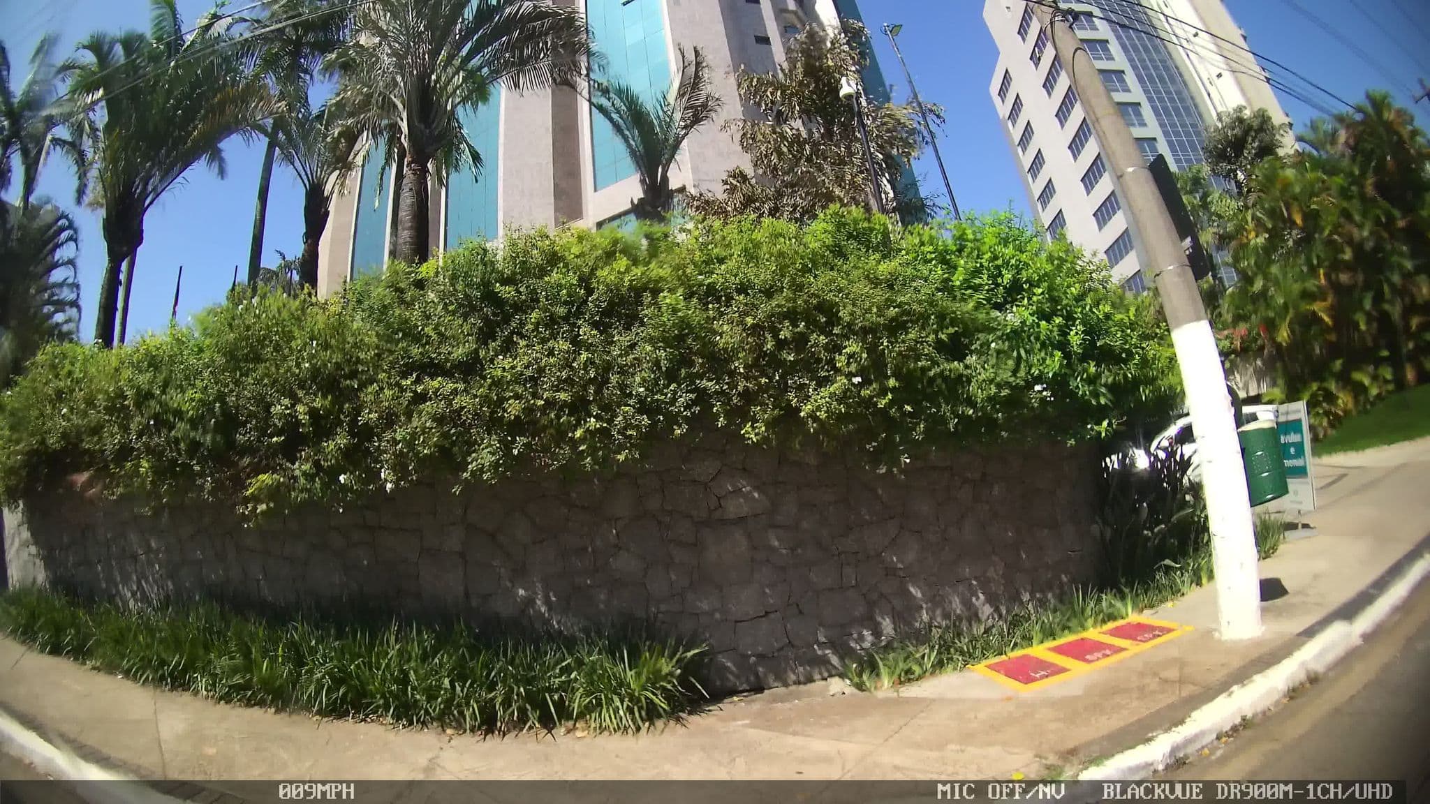 Street view near Corporate Social Media, Moema — © kaart_4 (CC BY-SA · Mapillary)