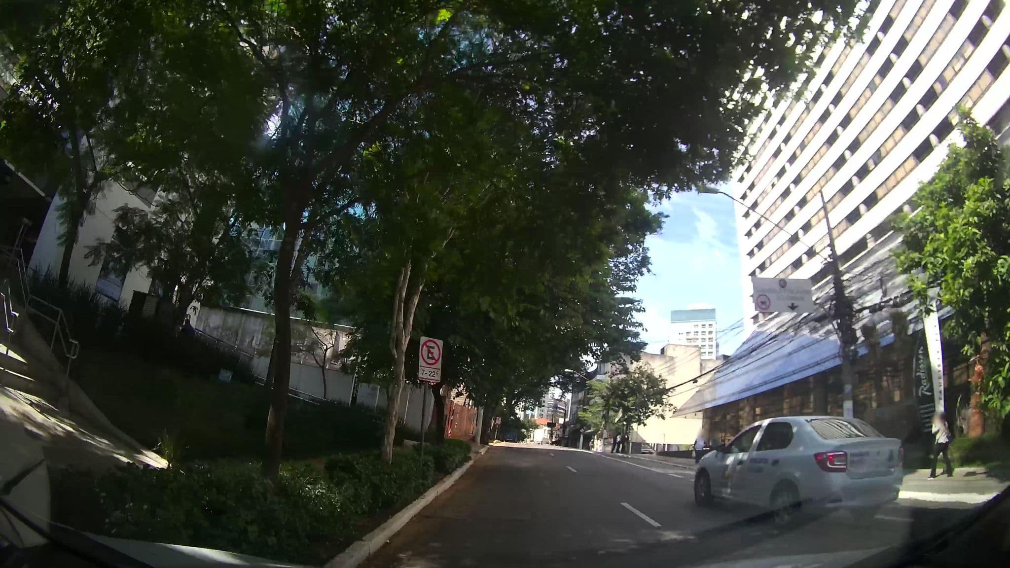 Street view near Sala Madrid - Hotel Golden Tulip, Paraíso — © marciosampaio (CC BY-SA · Mapillary)
