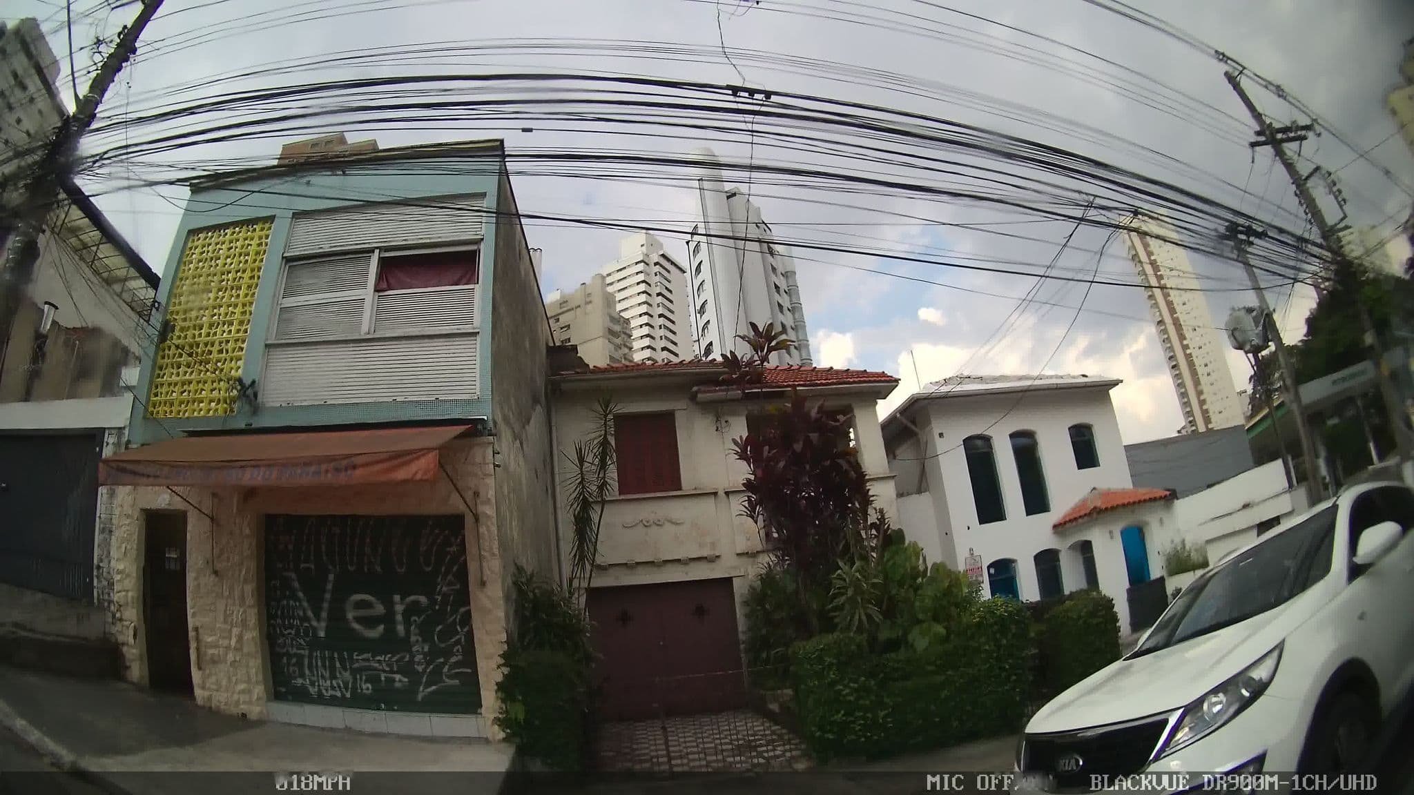 Street view near Aki Hostel, Liberdade — © kaart_4 (CC BY-SA · Mapillary)