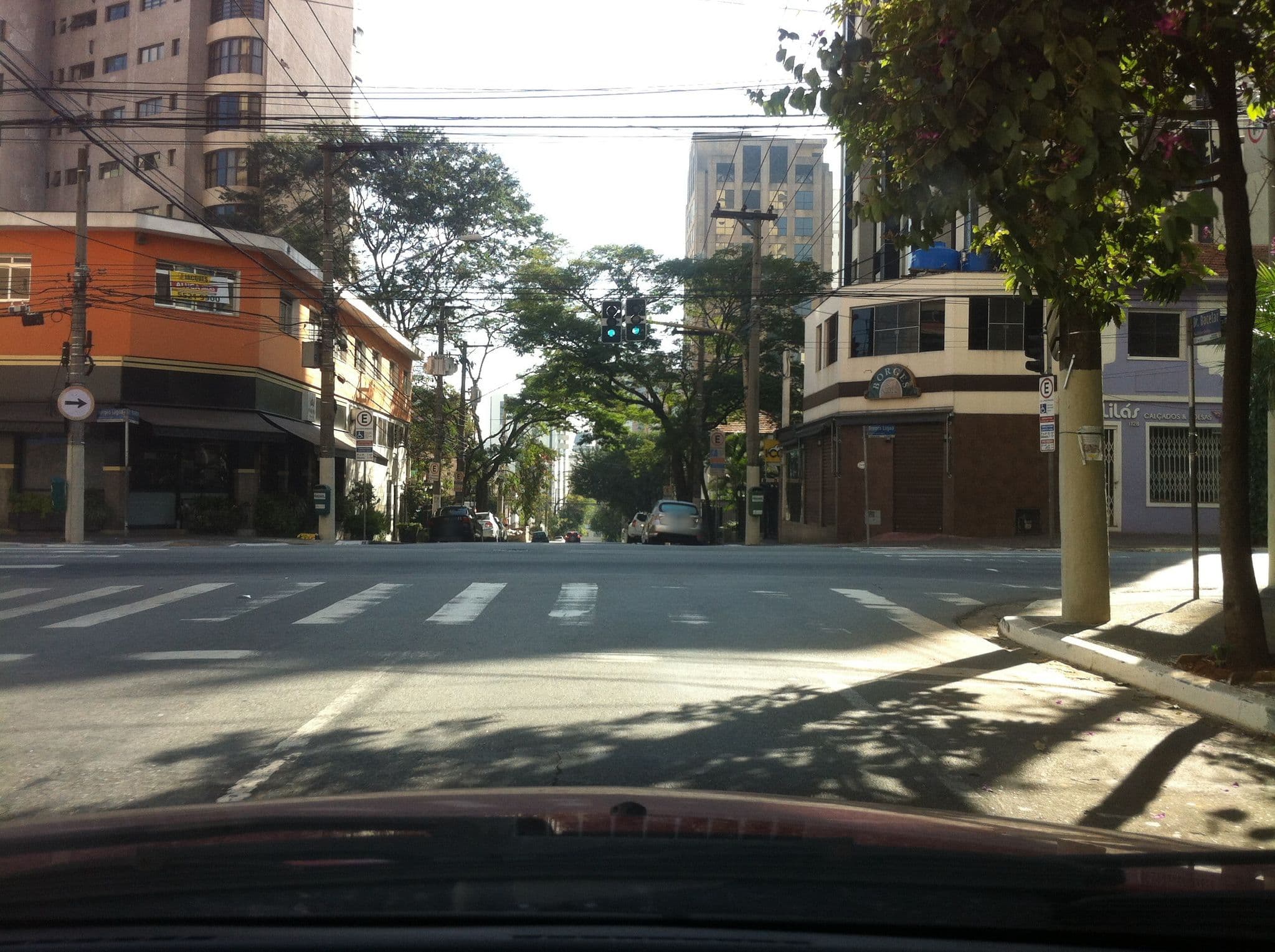 Street view near Hotel Travel Inn, Moema — © guilherme_peev (CC BY-SA · Mapillary)