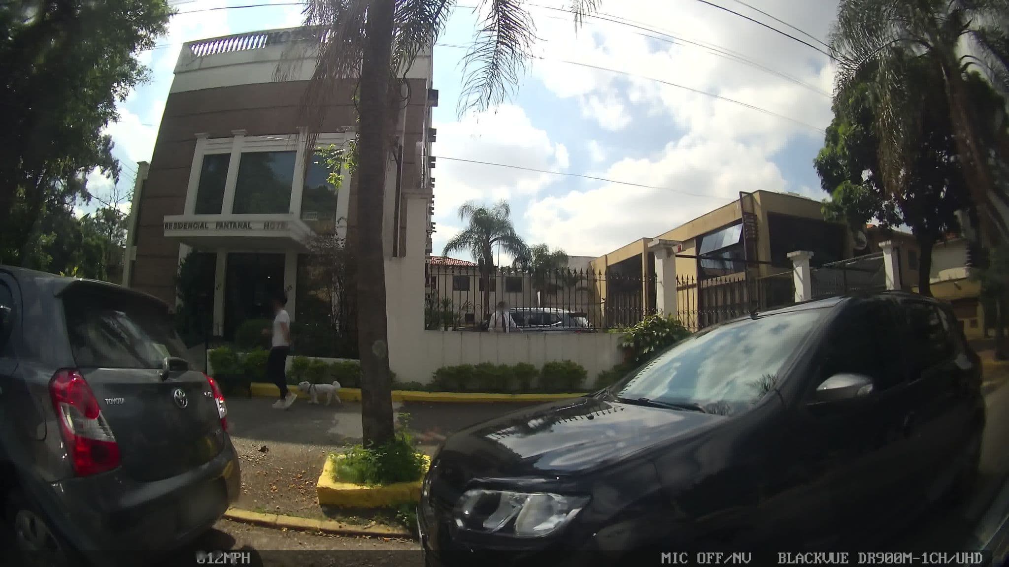 Street view near Hotel Residencial Pantanal Chácara Klabin, Vila Mariana — © kaart_4 (CC BY-SA · Mapillary)