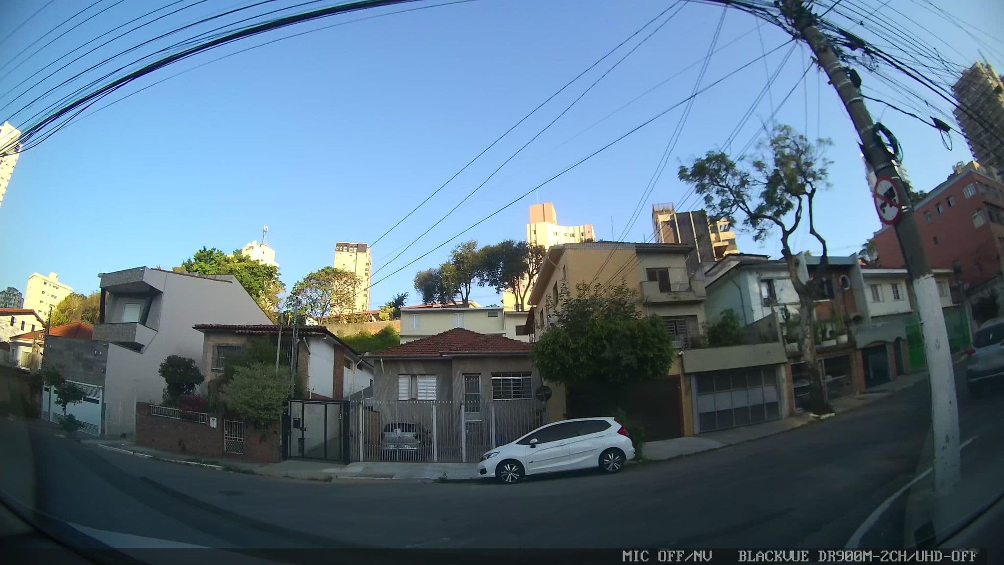 Street view near Sambahostel, Vila Mariana — © marciosampaio (CC BY-SA · Mapillary)