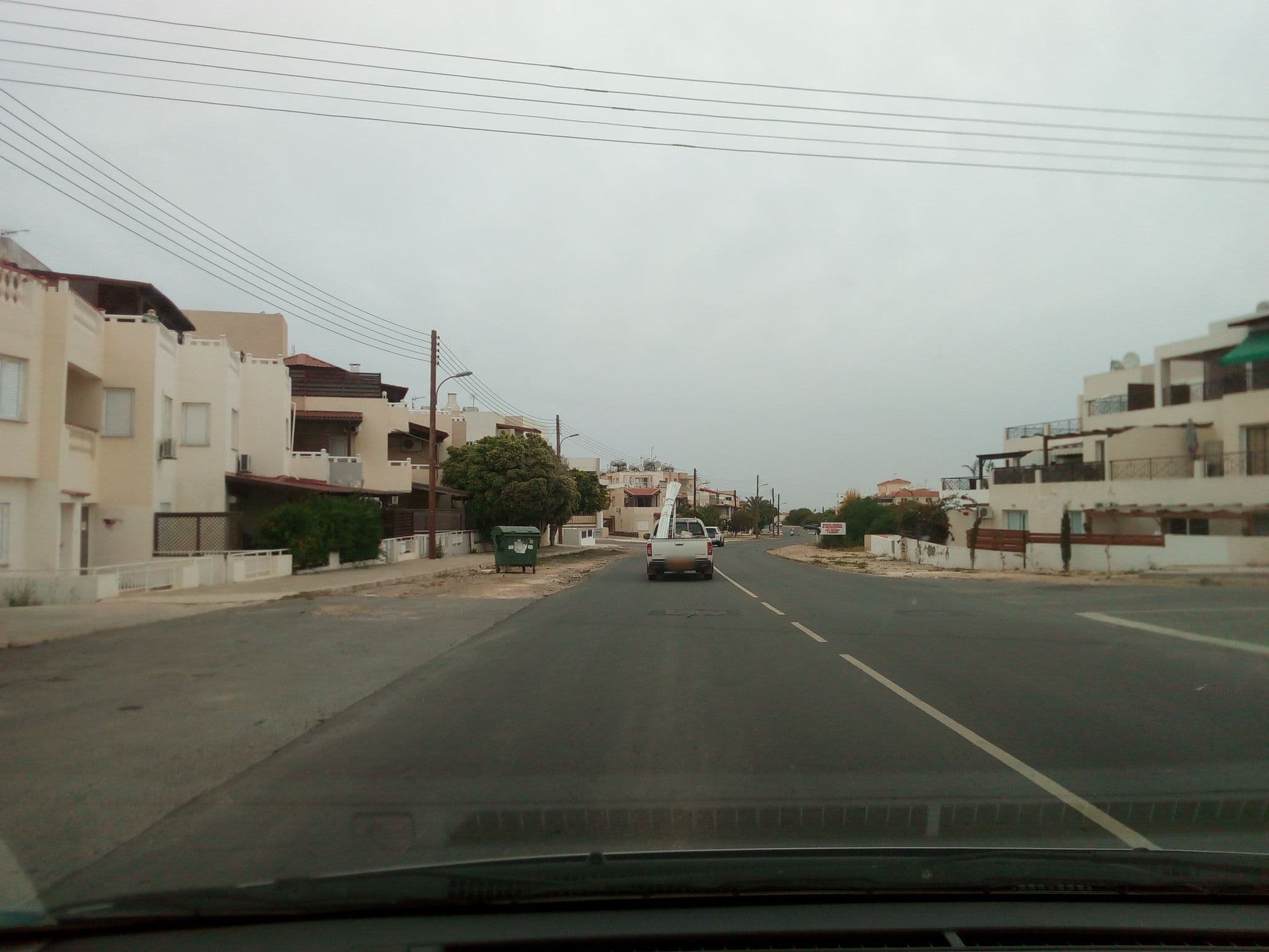 Street view near Thetis apartments block E, Paralímni — © stpkyriakou (CC BY-SA · Mapillary)