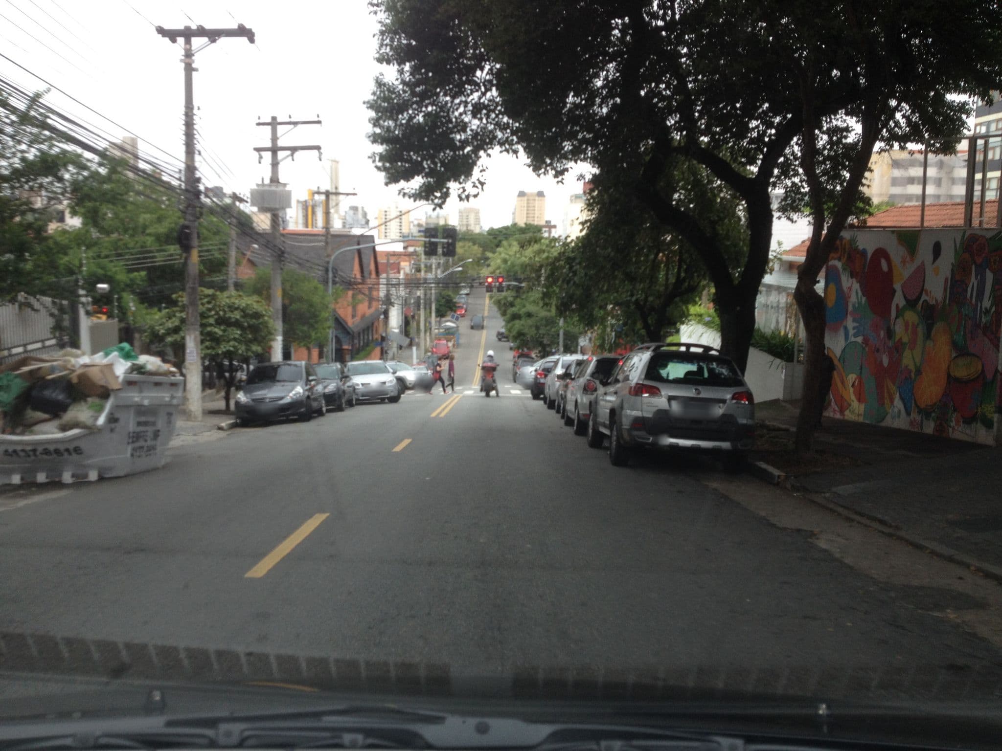 Street view near Giramondo Hostel, Pinheiros — © jglacerda (CC BY-SA · Mapillary)