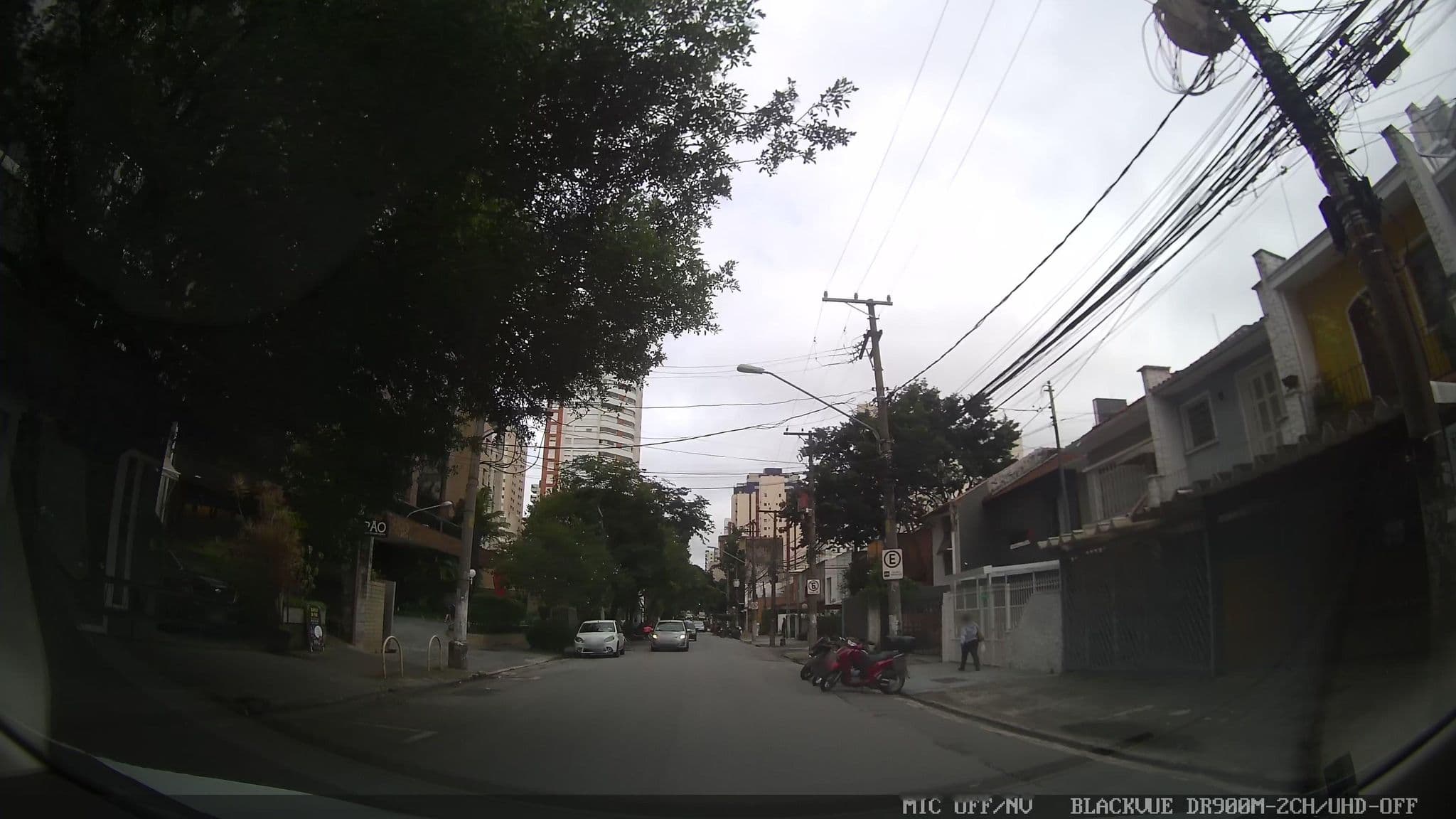 Street view near Quality Inn, Pinheiros — © marciosampaio (CC BY-SA · Mapillary)