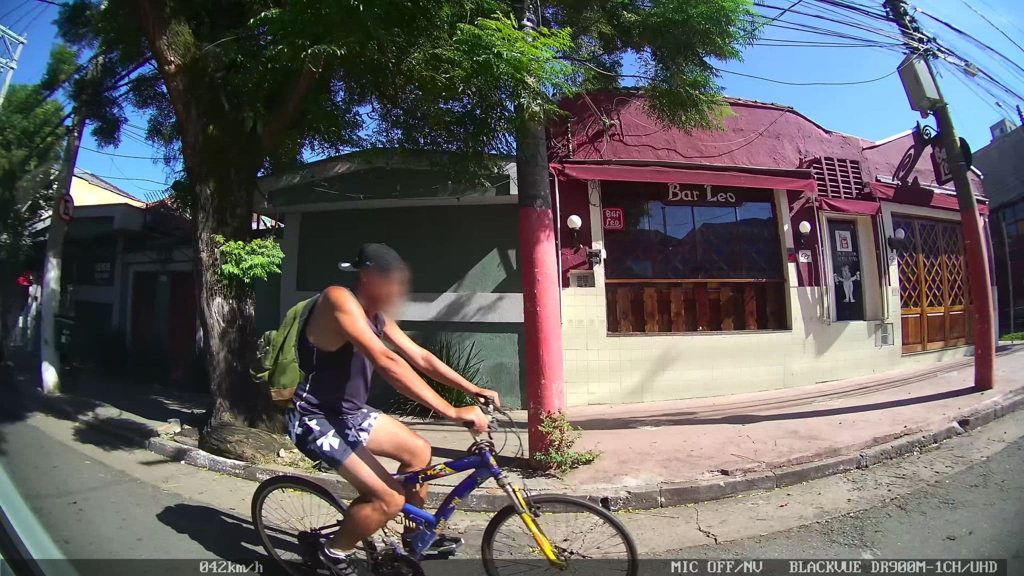 Street view near Conforto Madá Hostel, Pinheiros — © kaart_2 (CC BY-SA · Mapillary)