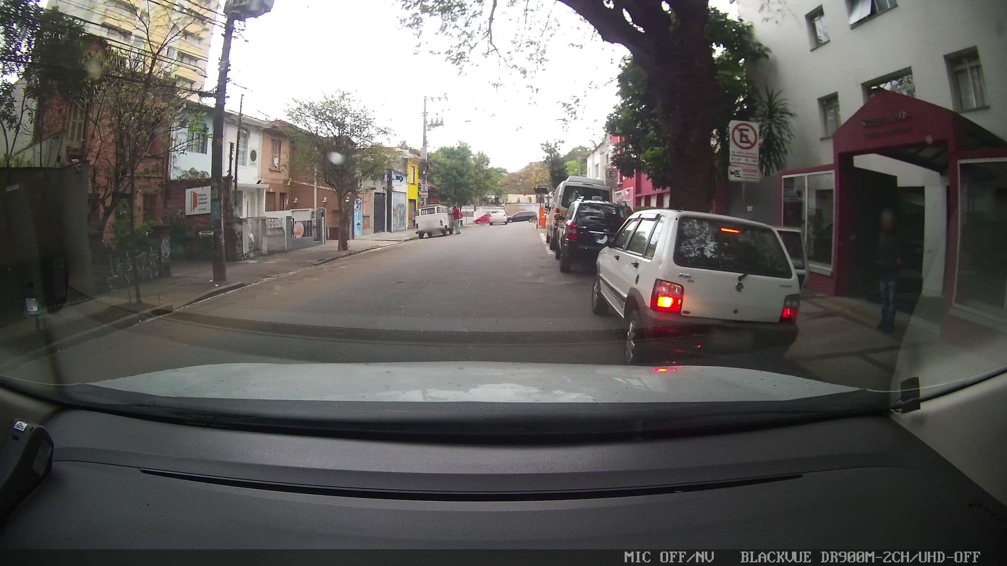 Street view near Vila Madalena Hostel, Pinheiros — © marciosampaio (CC BY-SA · Mapillary)