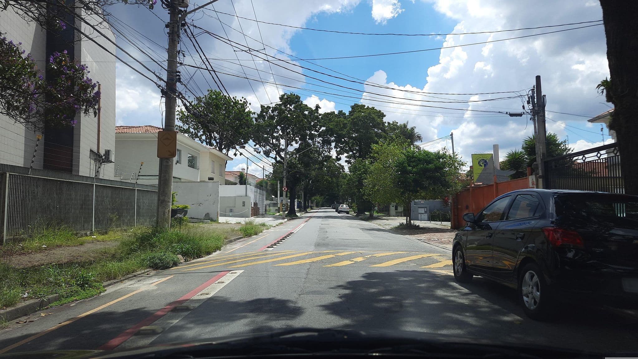 Street view near Alugo kitnets Fernando Ganzerli Lapa, Lapa — © alemenezes (CC BY-SA · Mapillary)
