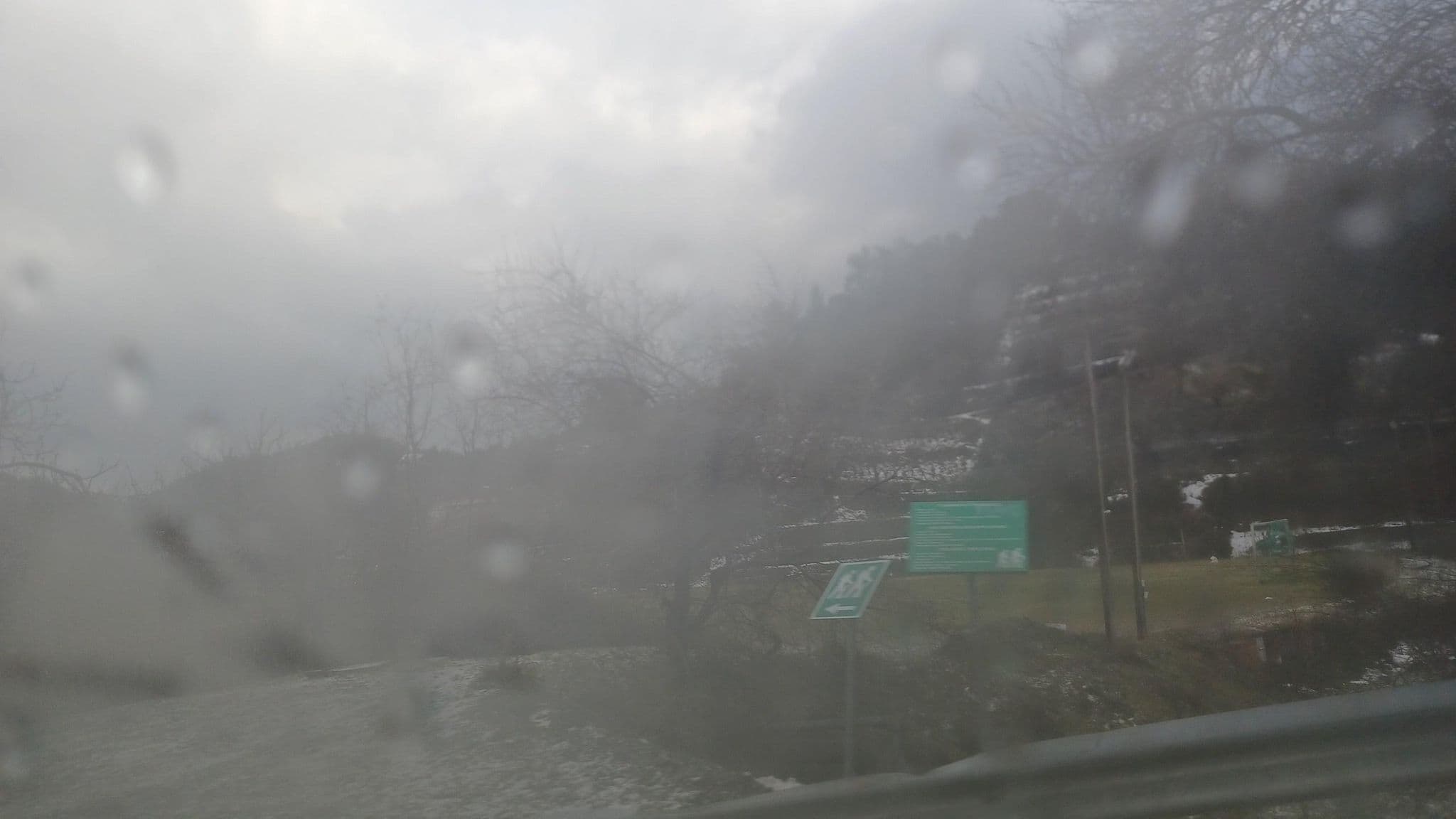 Street view near Livadia, Kyperoúnta — © noa1 (CC BY-SA · Mapillary)