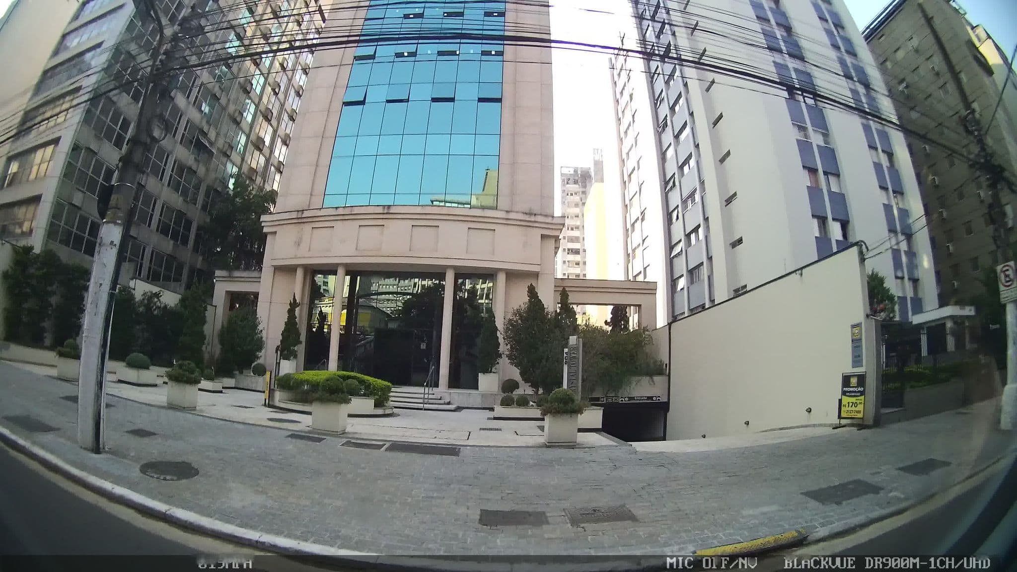 Street view near Apê Smart Studio, Consolação — © kaart_4 (CC BY-SA · Mapillary)