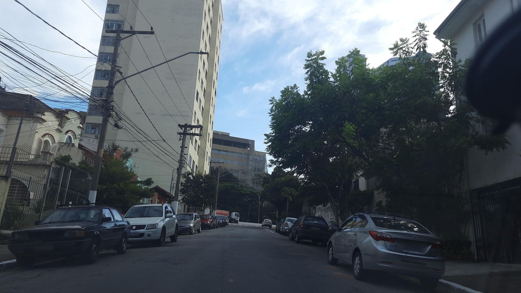 Street view near Cafe Da Manha Confort Suites, Consolação — © alemenezes (CC BY-SA · Mapillary)
