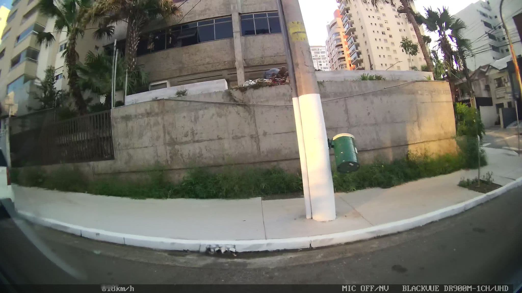 Street view near O'Riley's Hostel, Perdizes — © kaart_2 (CC BY-SA · Mapillary)