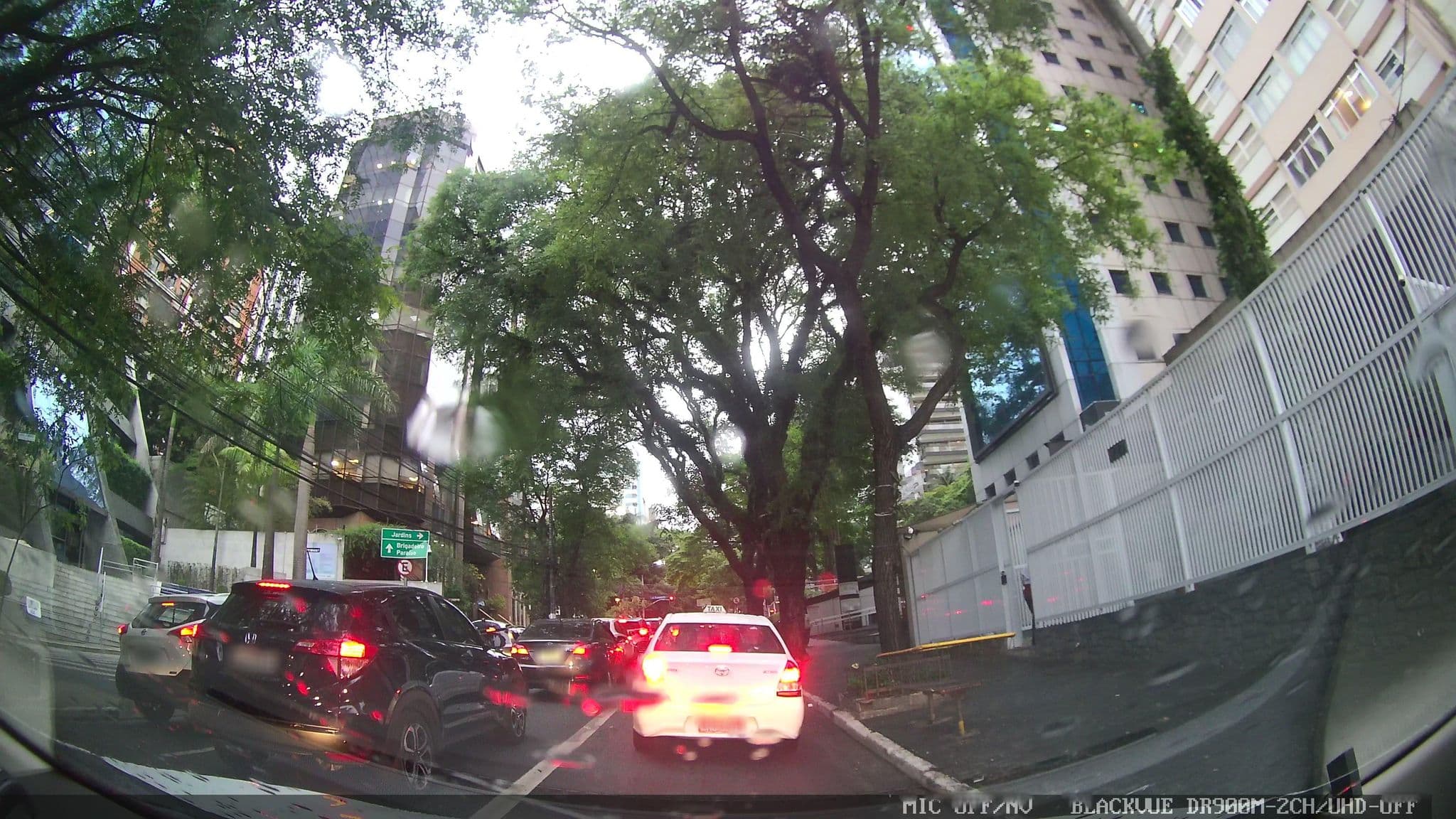 Street view near Leading Hotels, Bela Vista — © marciosampaio (CC BY-SA · Mapillary)
