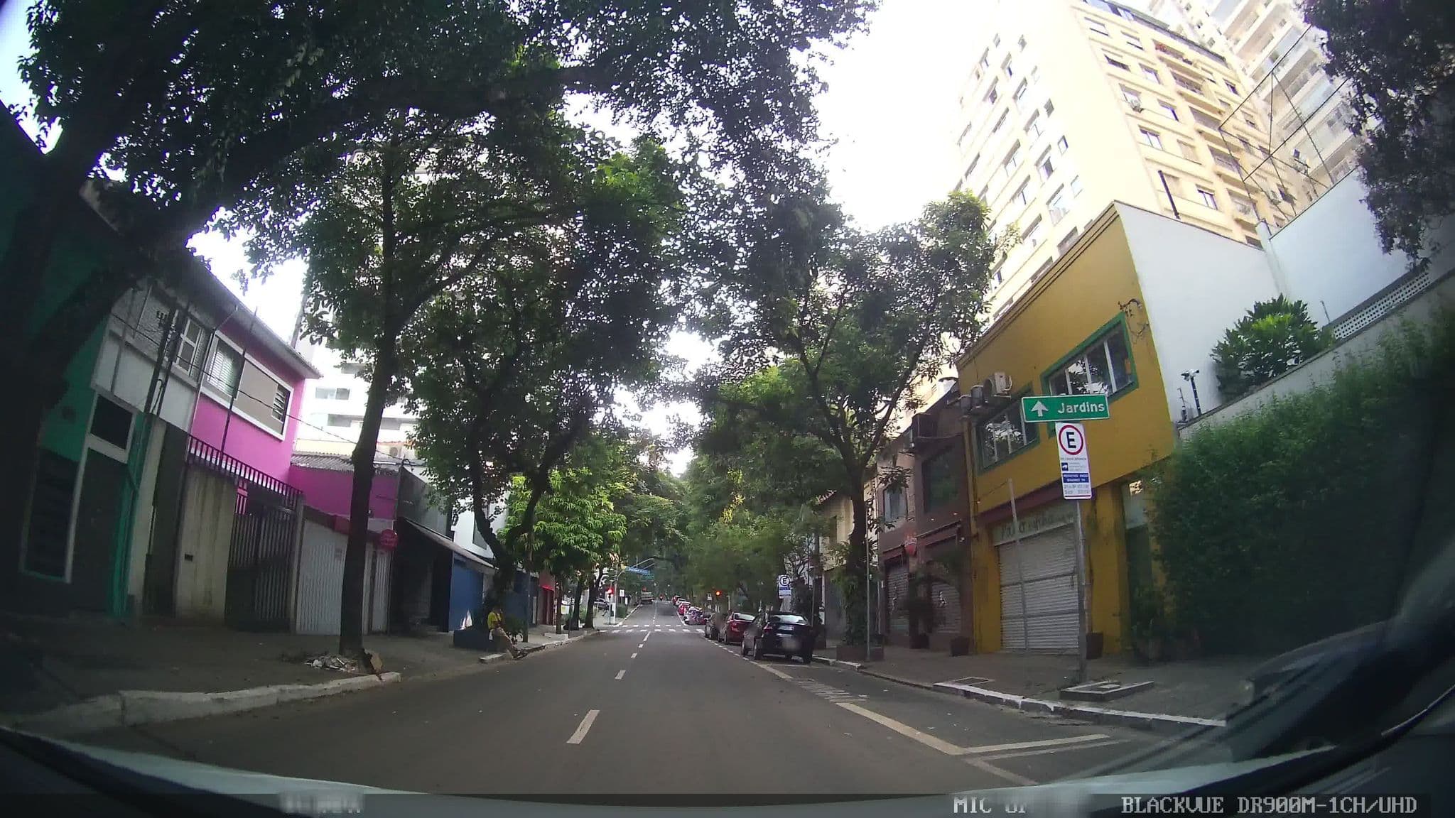 Street view near Perlage Hotel, Consolação — © kaart_4 (CC BY-SA · Mapillary)