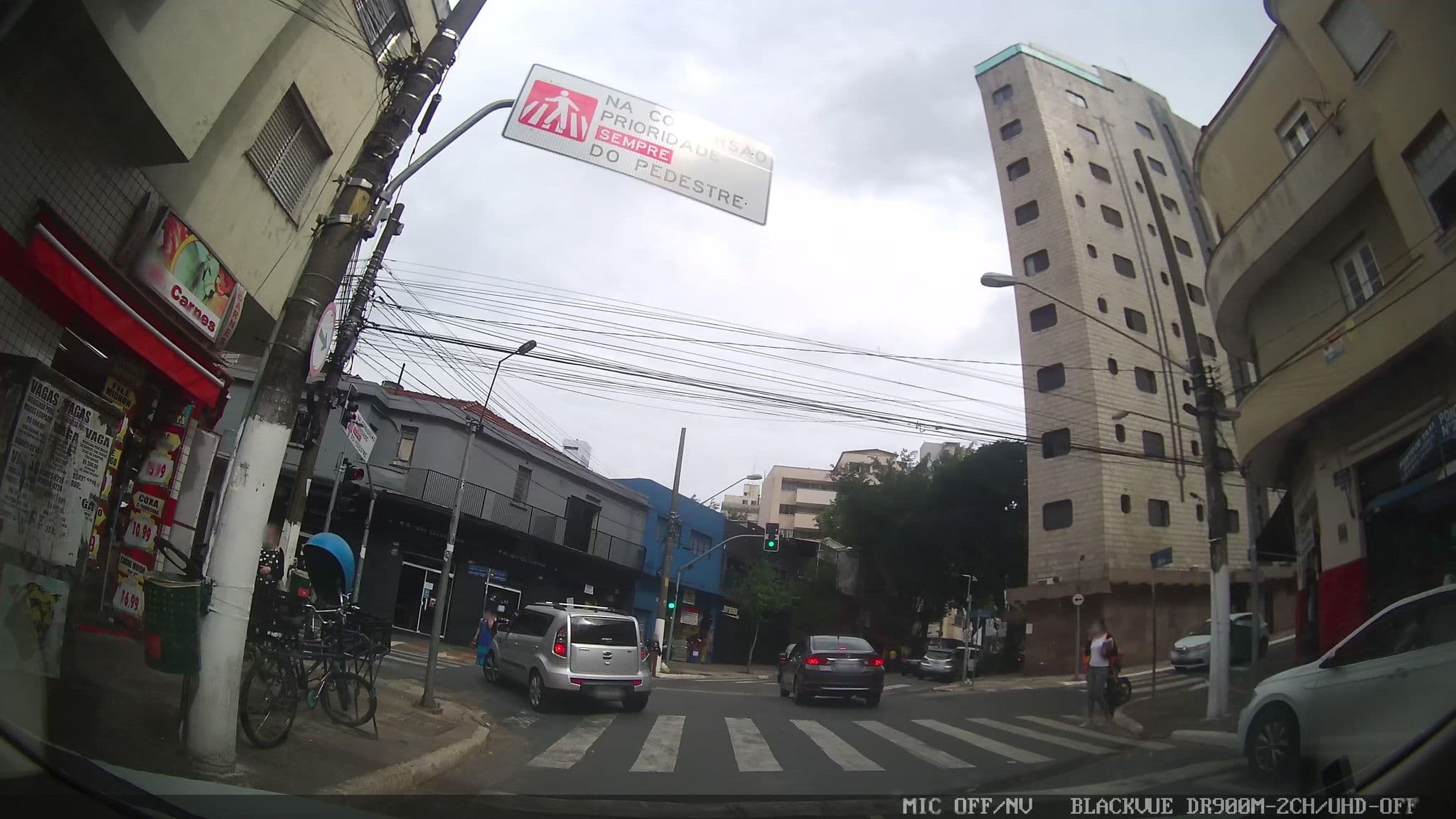 Street view near Hotel La Guardia, Consolação — © marciosampaio (CC BY-SA · Mapillary)