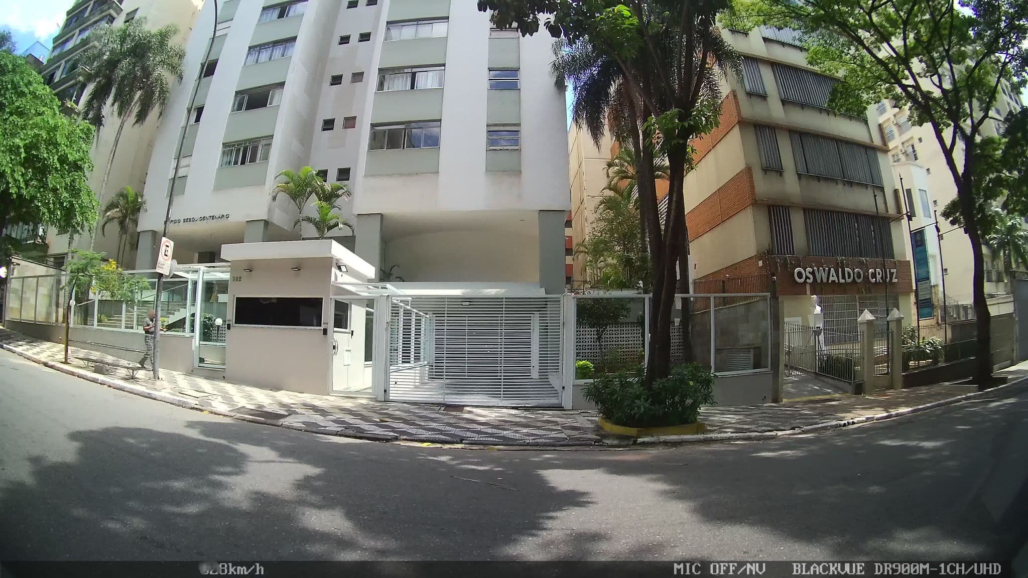 Street view near The Standard Residences, Santa Cecilia — © kaart_2 (CC BY-SA · Mapillary)