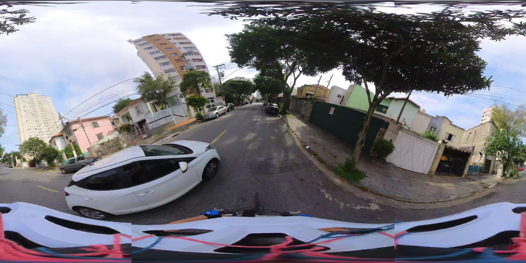 Street view near Hostal Florestal, Liberdade — © gabinete_falzoni (CC BY-SA · Mapillary)