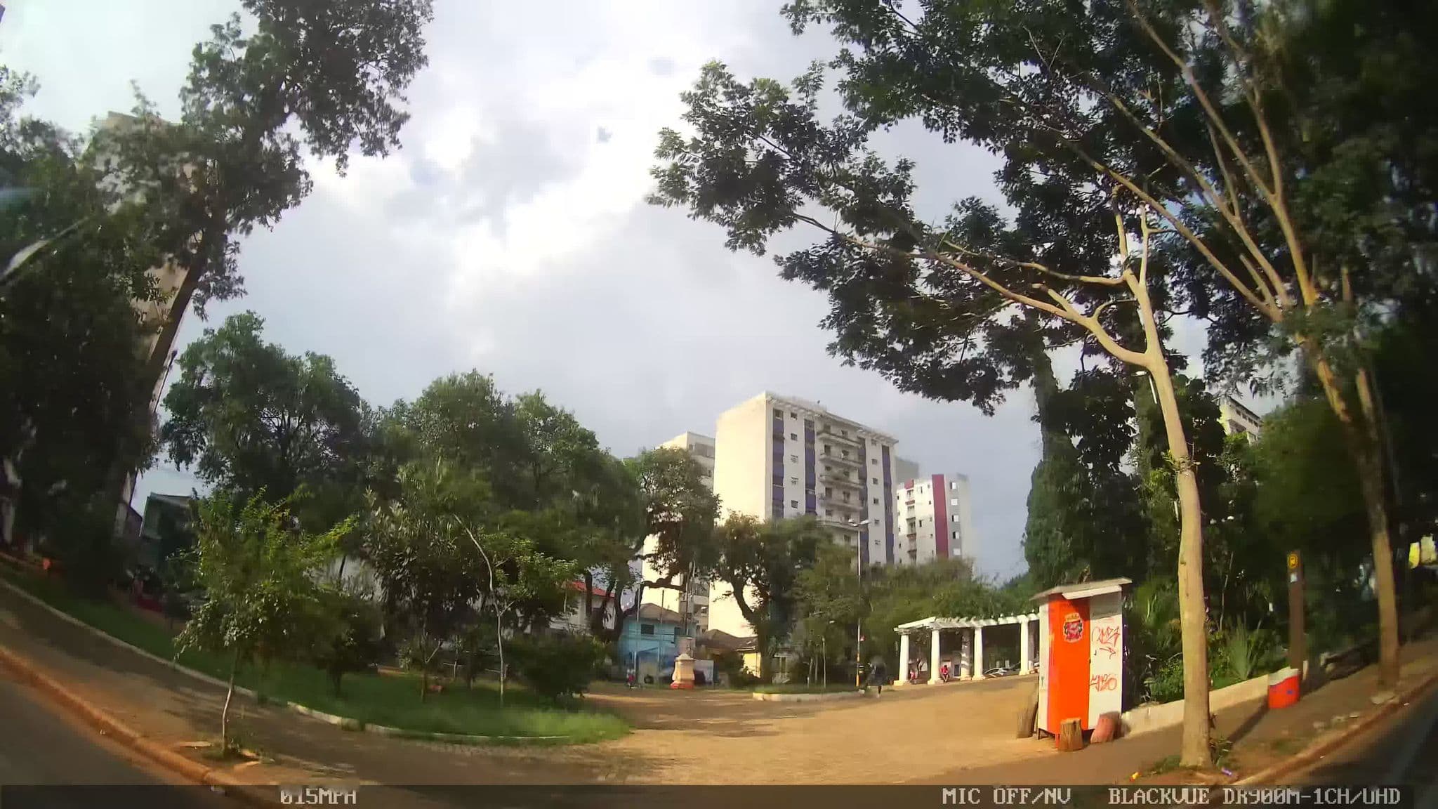 Street view near Kitnet Regiao Central de Sao Paulo, Liberdade — © kaart_4 (CC BY-SA · Mapillary)