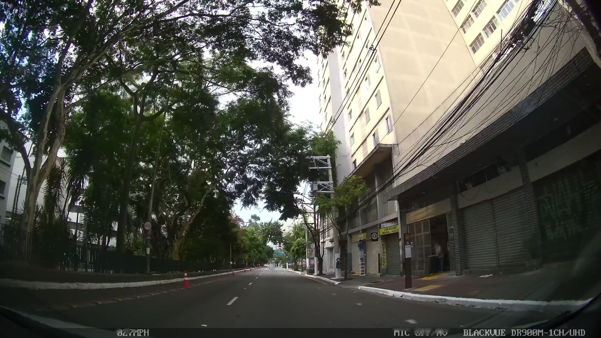 Street view near Hostel Vergueiro, Liberdade — © kaart_4 (CC BY-SA · Mapillary)